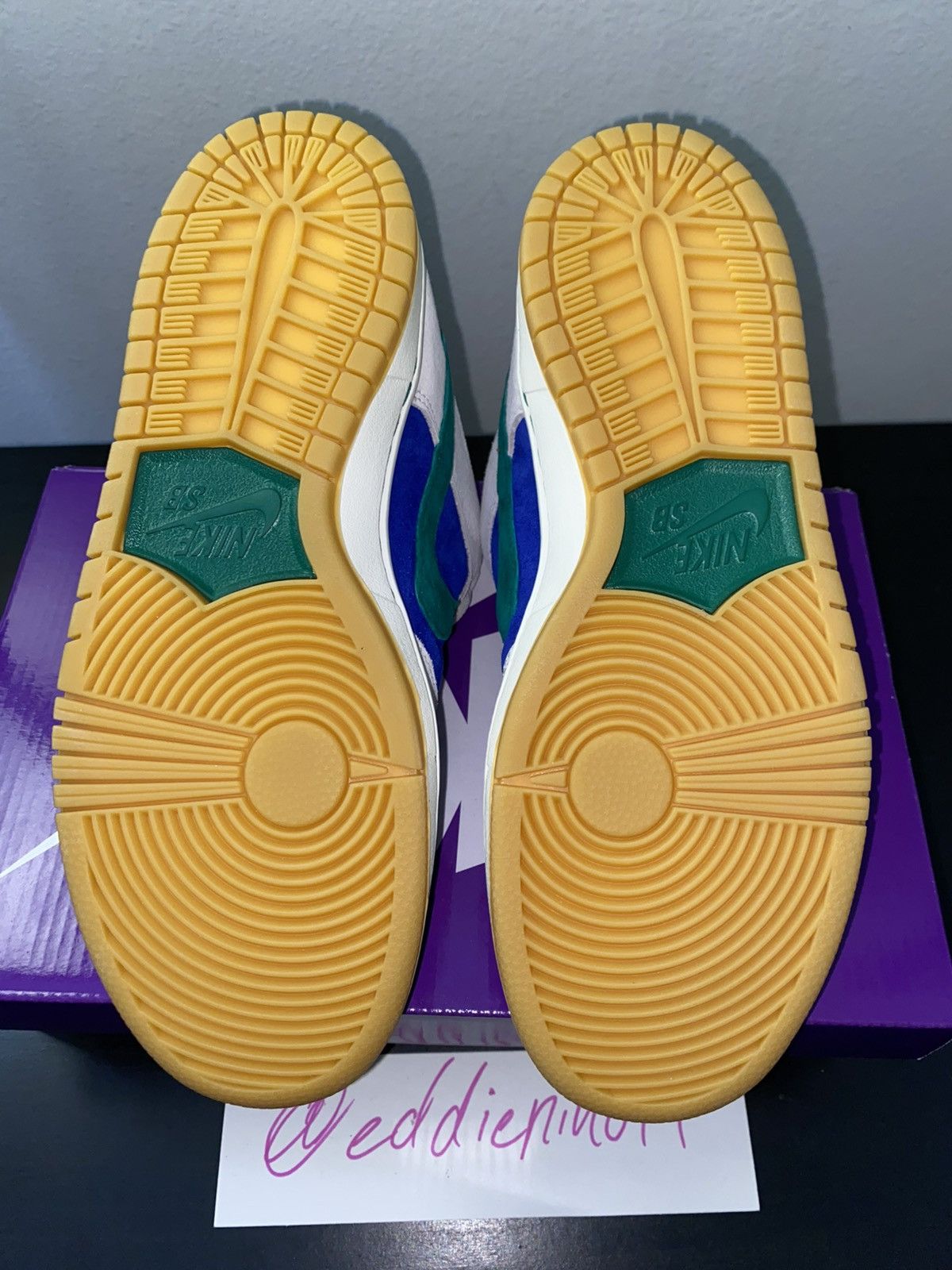 Nike Nike SB Dunk Low Pro (Hyper Royal Malachite) Size US 8.5 / EU 41-42 - 12 Thumbnail