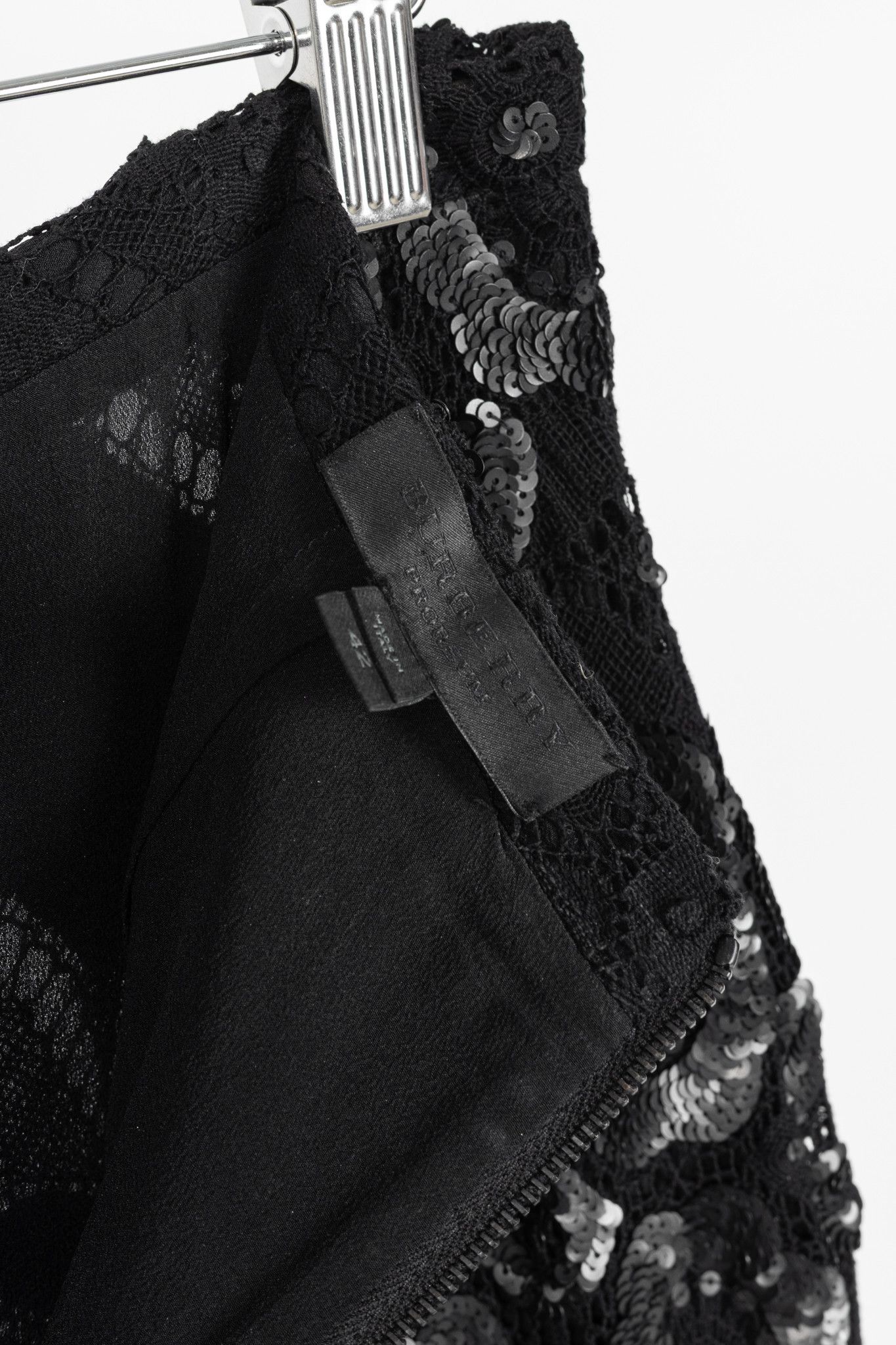 Burberry Prorsum Burberry Prorsum R14 Sequin Detail English Lace Pencil Skirt Size 32" / US 10 / IT 46 - 7 Thumbnail