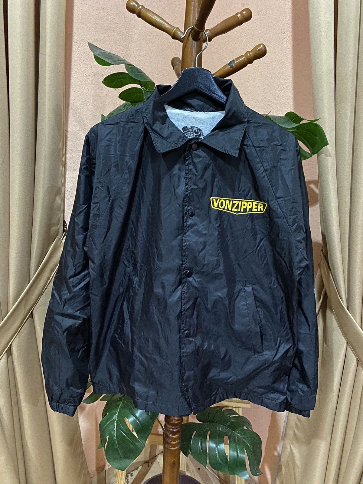 VonZipper VonZipper Coach Jacket – “Rides Alone” Black & Yellow, Size US S / EU 44-46 / 1 - 7 Thumbnail