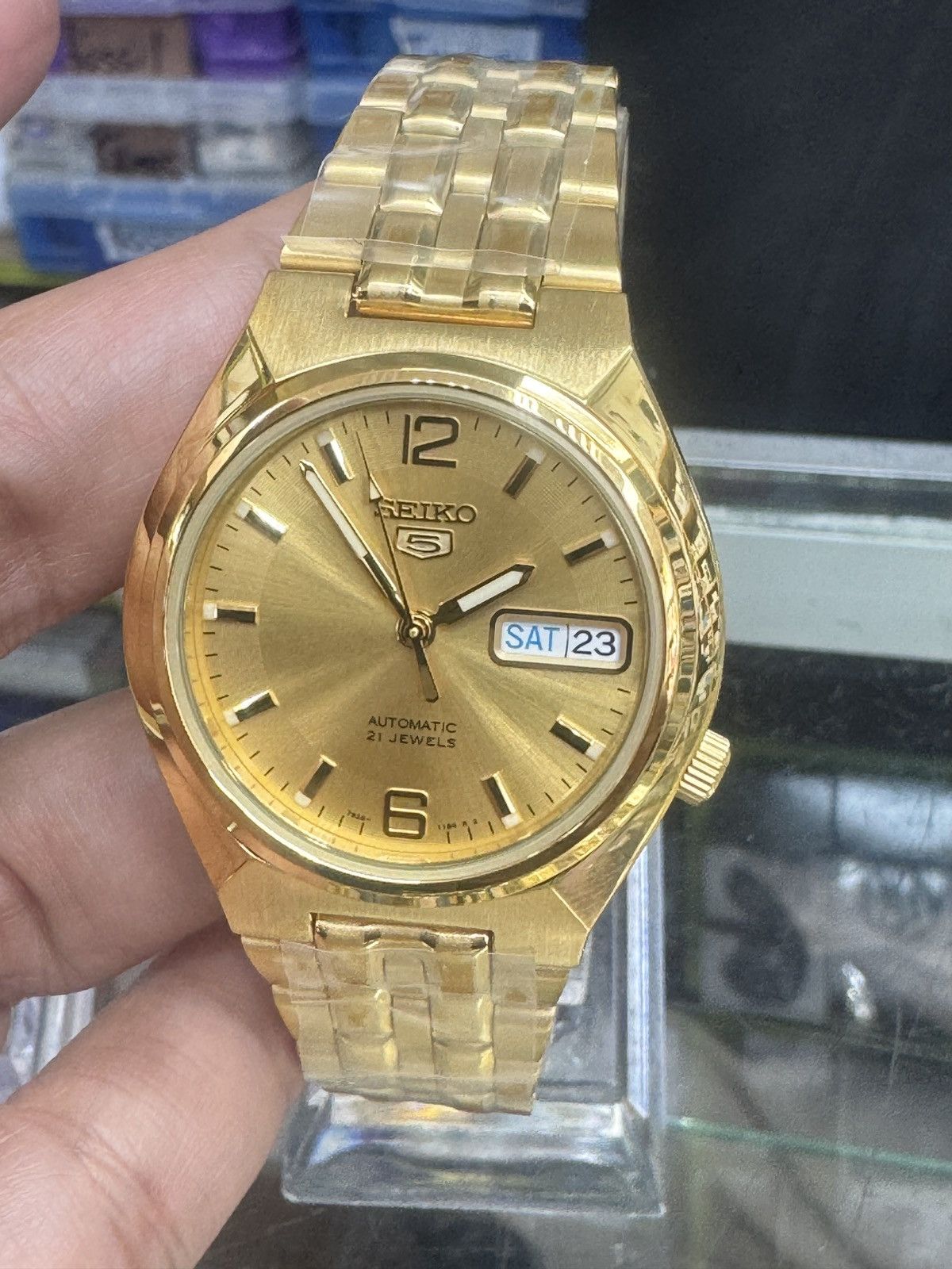 Seiko Seiko Men's Seiko 5 Automatic Gold Dial Size 38 - 4 Thumbnail