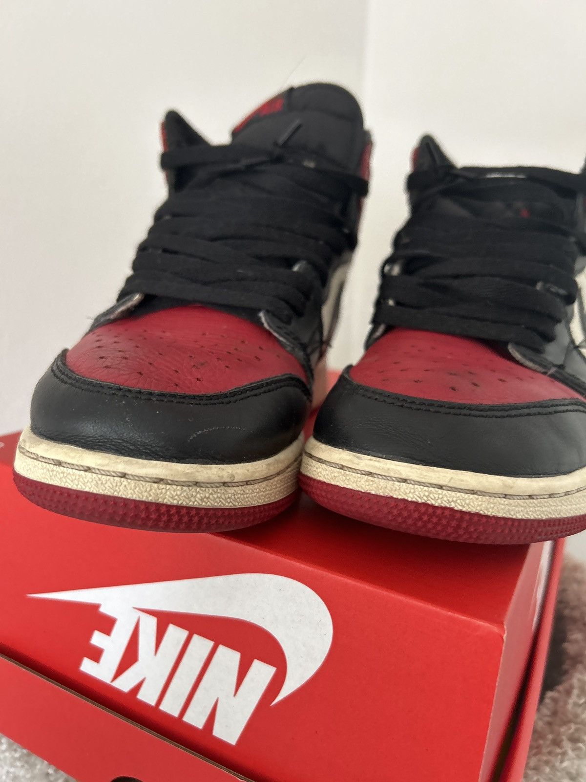 Jordan Brand × Nike Air Jordan 1 Retro High OG 'Bred Toe' 7Y Size US 7 / EU 40 - 3 Thumbnail