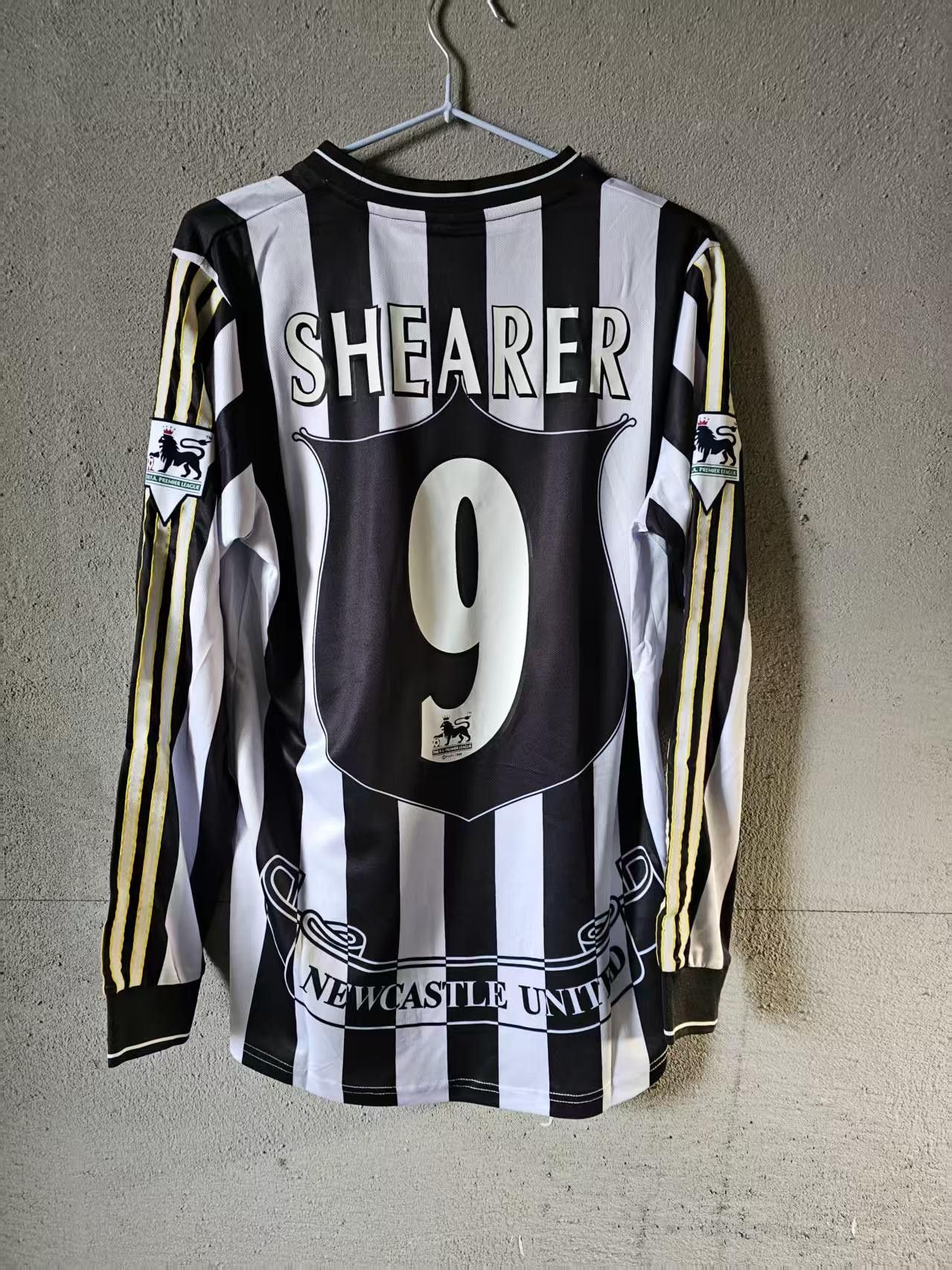 Other 97-99 Newcastle #9 Alan Shearer Jersey Longsleeve Size US L / EU 52-54 / 3 - 2 Thumbnail