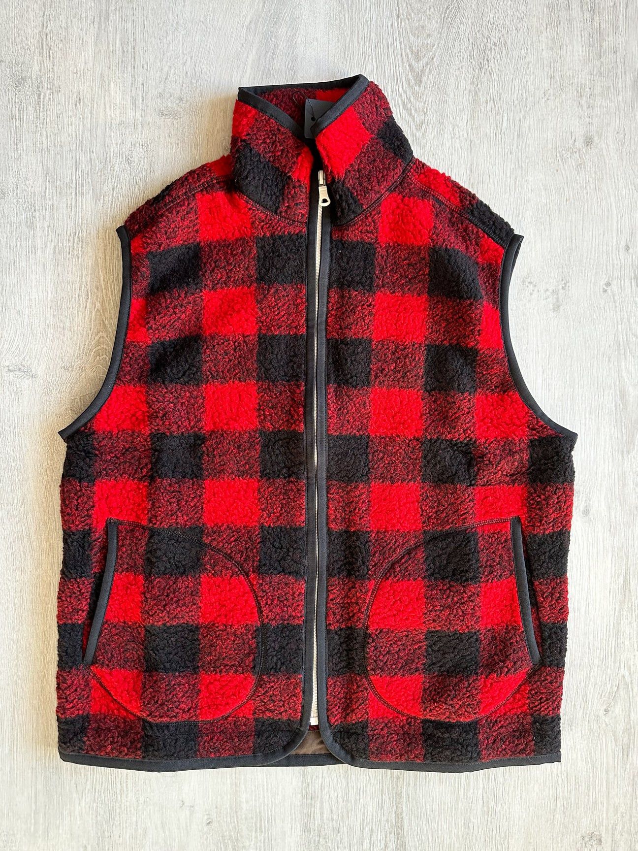 Drake's Drake's Buffalo Check Wool Bouclé Vest Gilet In Red Black Size US M / EU 48-50 / 2 - 1 Thumbnail