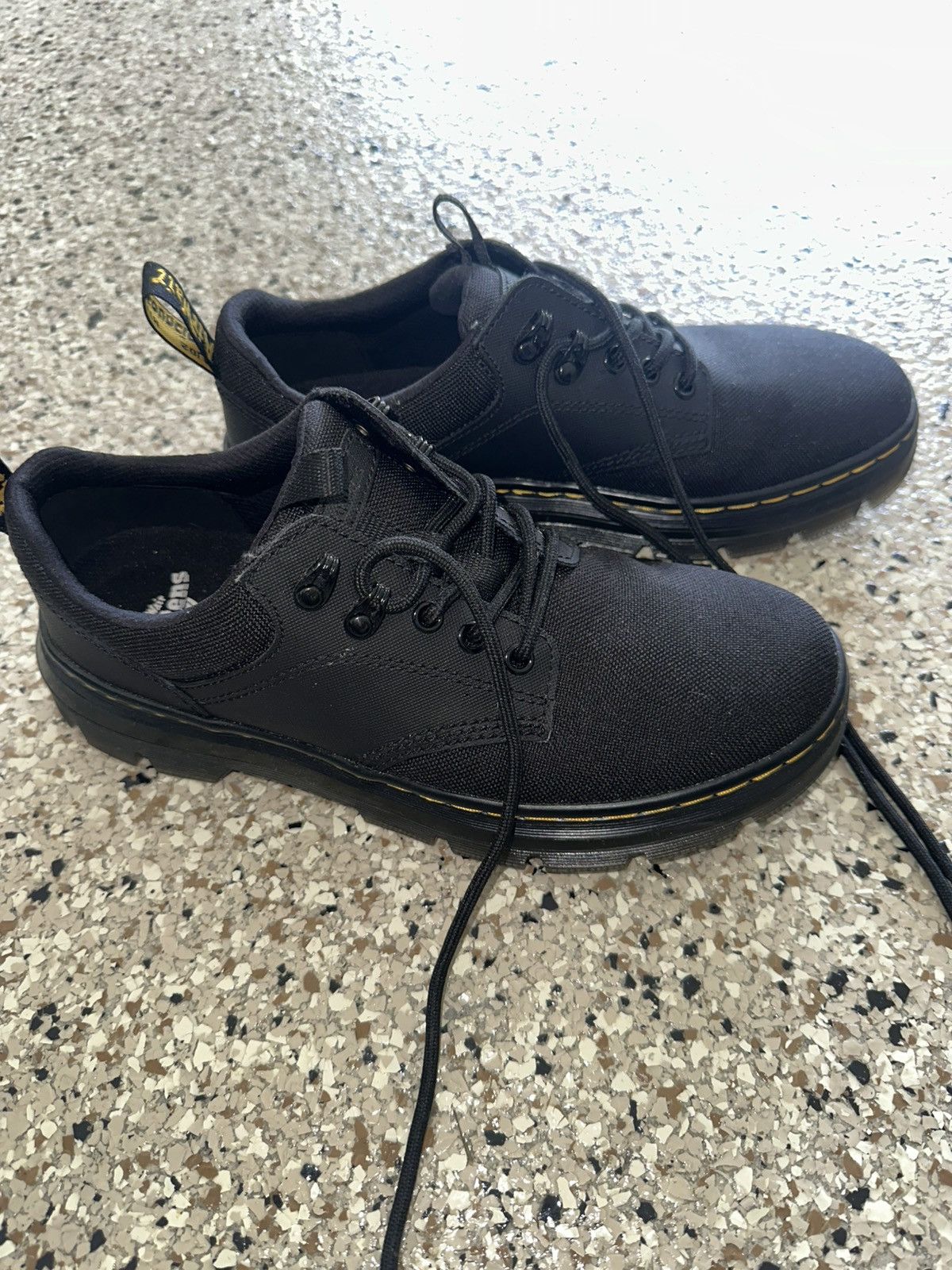 Dr. Martens Dr. Martins Low-top Size US 9 / EU 42 - 1 Thumbnail