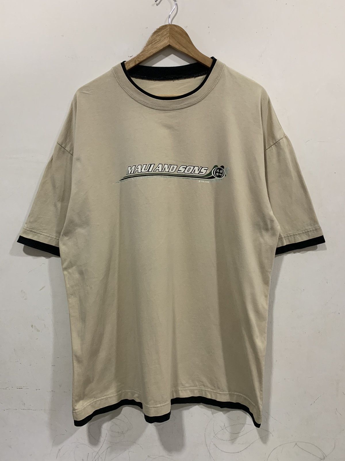 Maui and Sons Vintage Y2K Maui & Sons Logo T-shirt Size US XXL / EU 58 / 5 - 1 Thumbnail