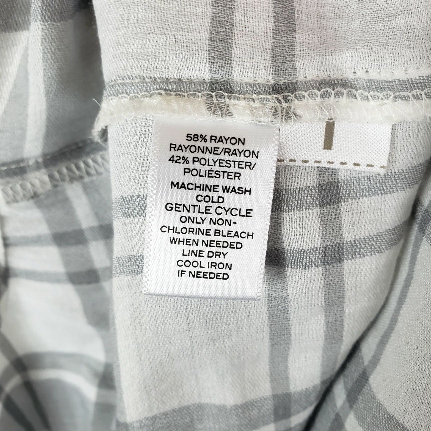Ann Taylor Ann Taylor LOFT Shirt Adult Small Gray White Plaid Rayon Womens Size S / US 4 / IT 40 - 6 Thumbnail