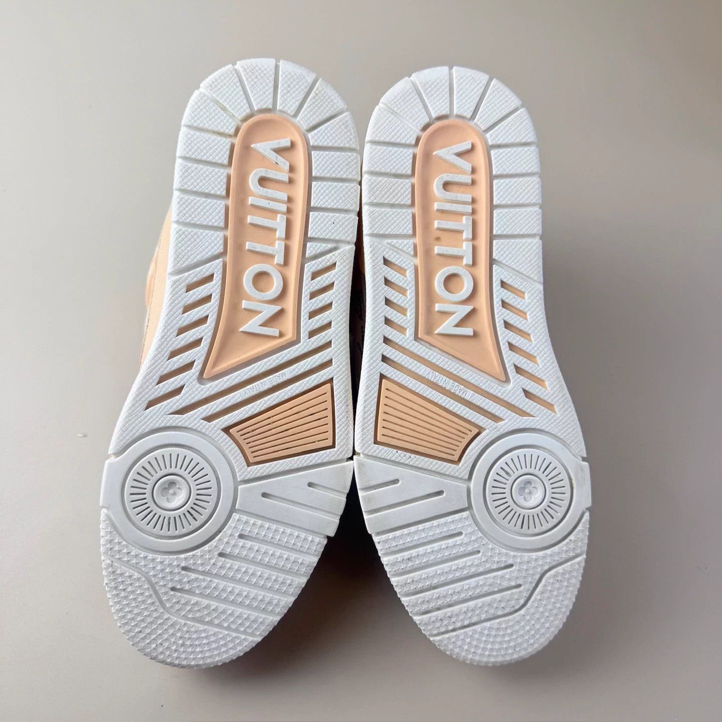 Louis Vuitton LV Trainer Pink/White 37 EU 99 New YLP4681 Size US 6 / IT 36 - 6 Thumbnail