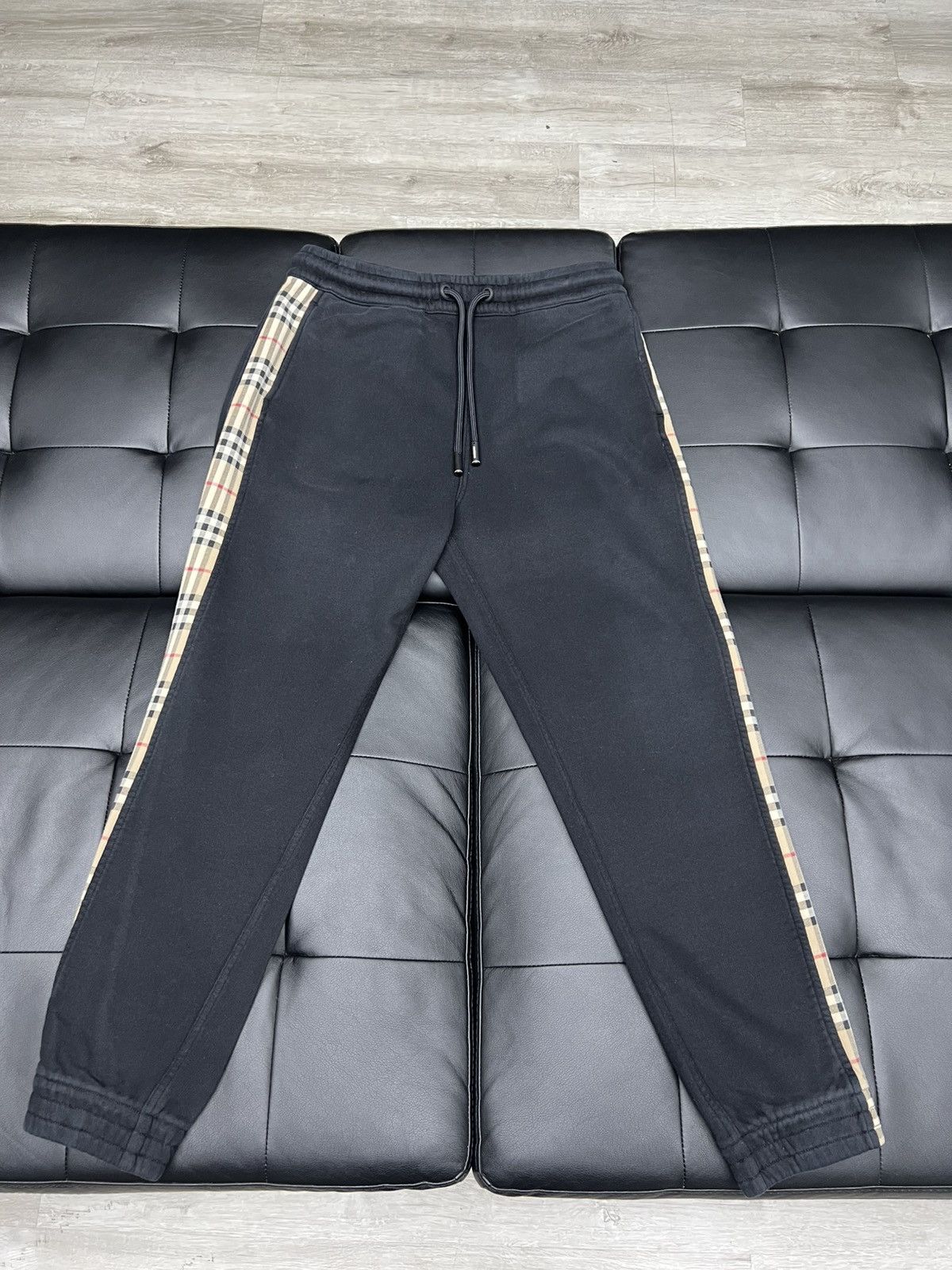 Burberry Burberry Sweatpants Size Large Size US 32 / EU 48 - 1 Thumbnail