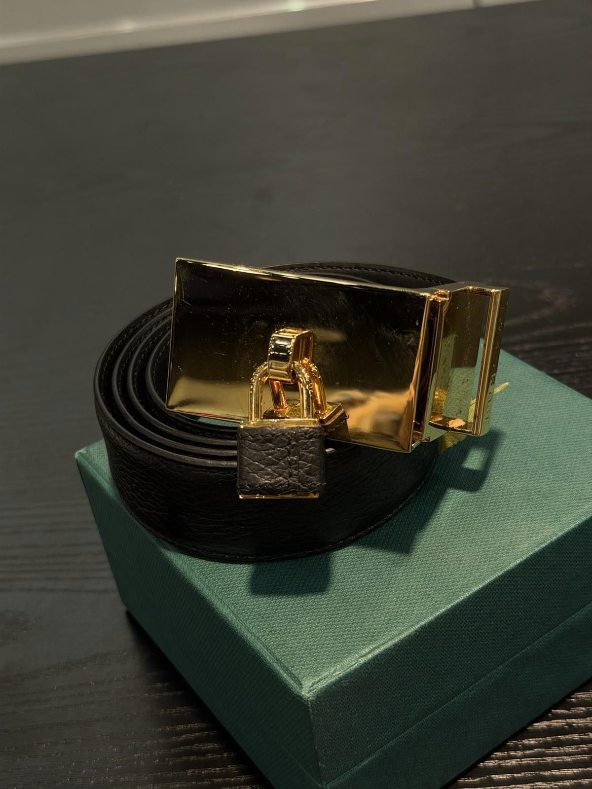 Burberry Burberry TB Lock Buckle Black Men's Dress Belt Size 42 Rare Size ONE SIZE - 1 Thumbnail