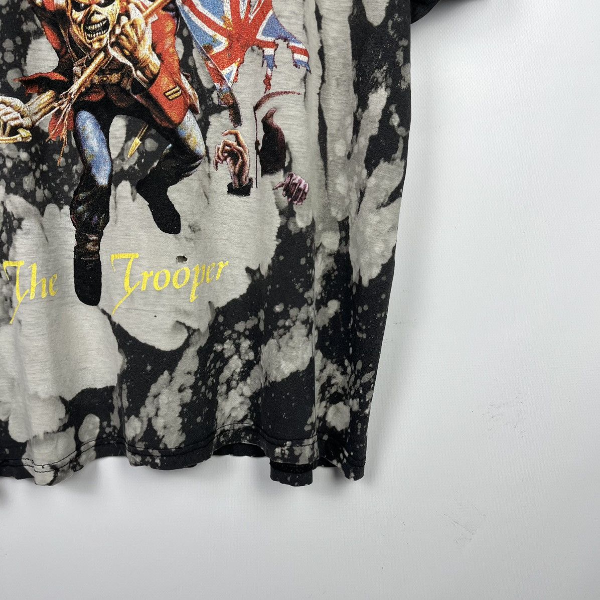 Band Tees Vintage Iron Maiden The Trooper Rock Band T Shirt 1990’s Size US M / EU 48-50 / 2 - 3 Thumbnail
