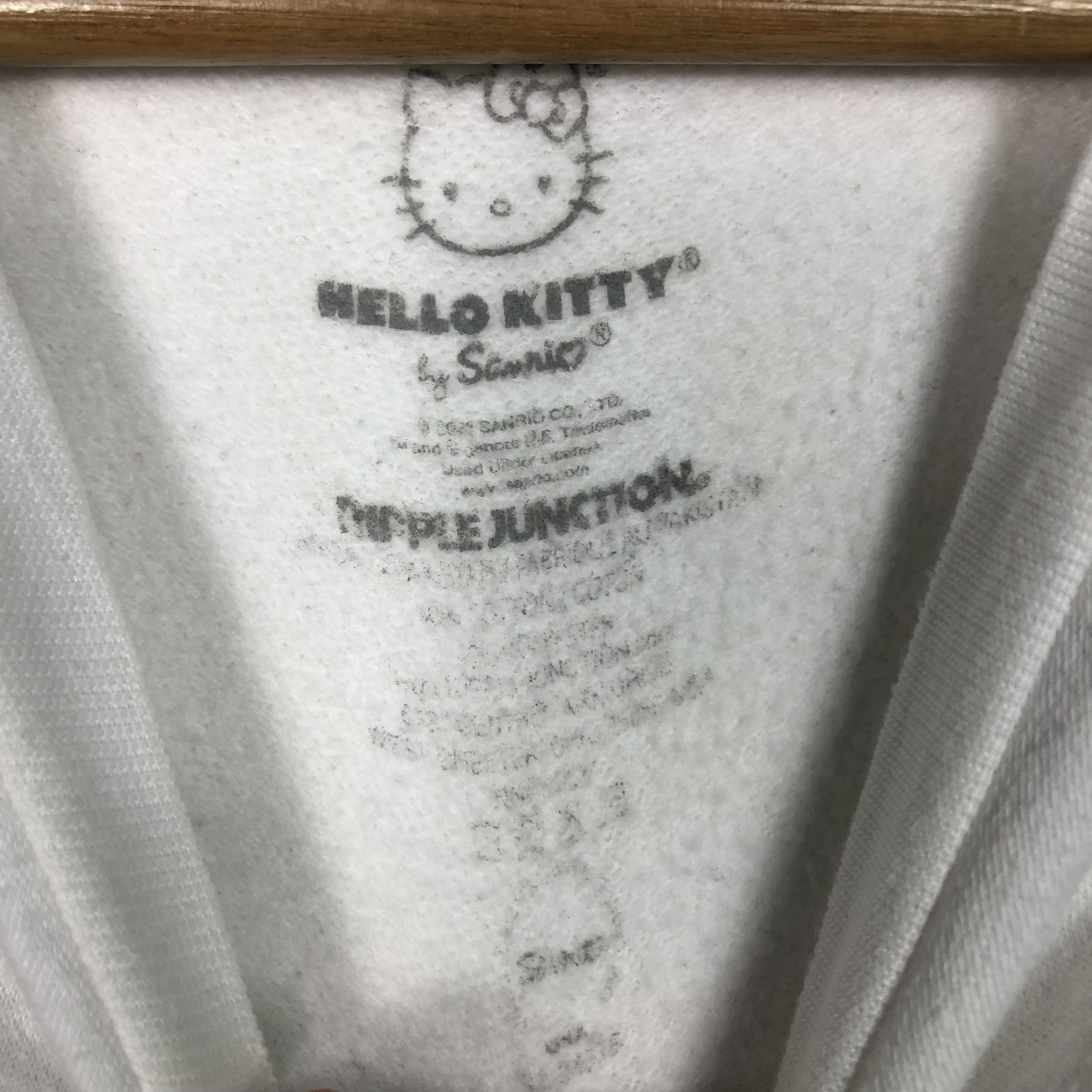 Japanese Brand 📌Vintage Sweatshirt Cewneck Hello Kitty Big Logo Size US M / EU 48-50 / 2 - 14 Thumbnail
