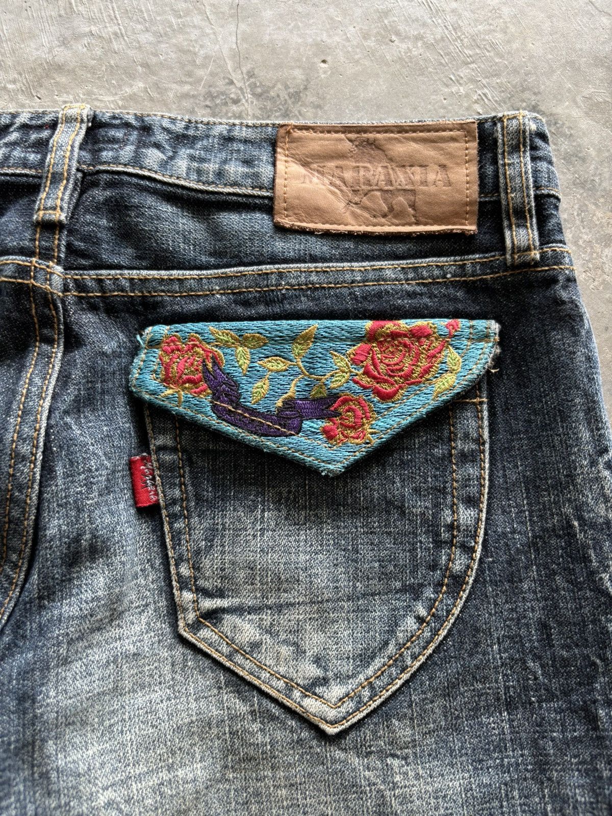 Japanese Brand sick flared maraxia japanese punk grunge flower backpocket Size 31" - 15 Thumbnail