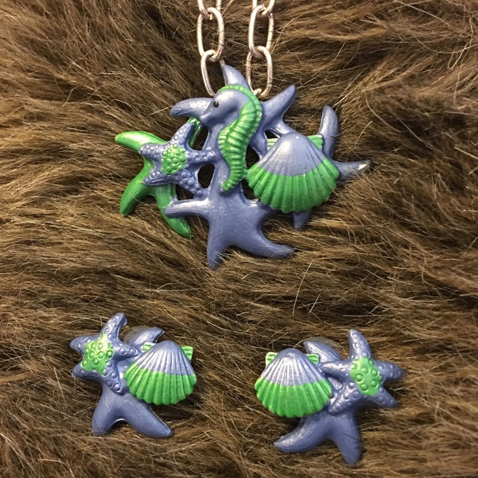 Jewelry Seahorse and shell painted metal jewelry set Size ONE SIZE - 1 Thumbnail