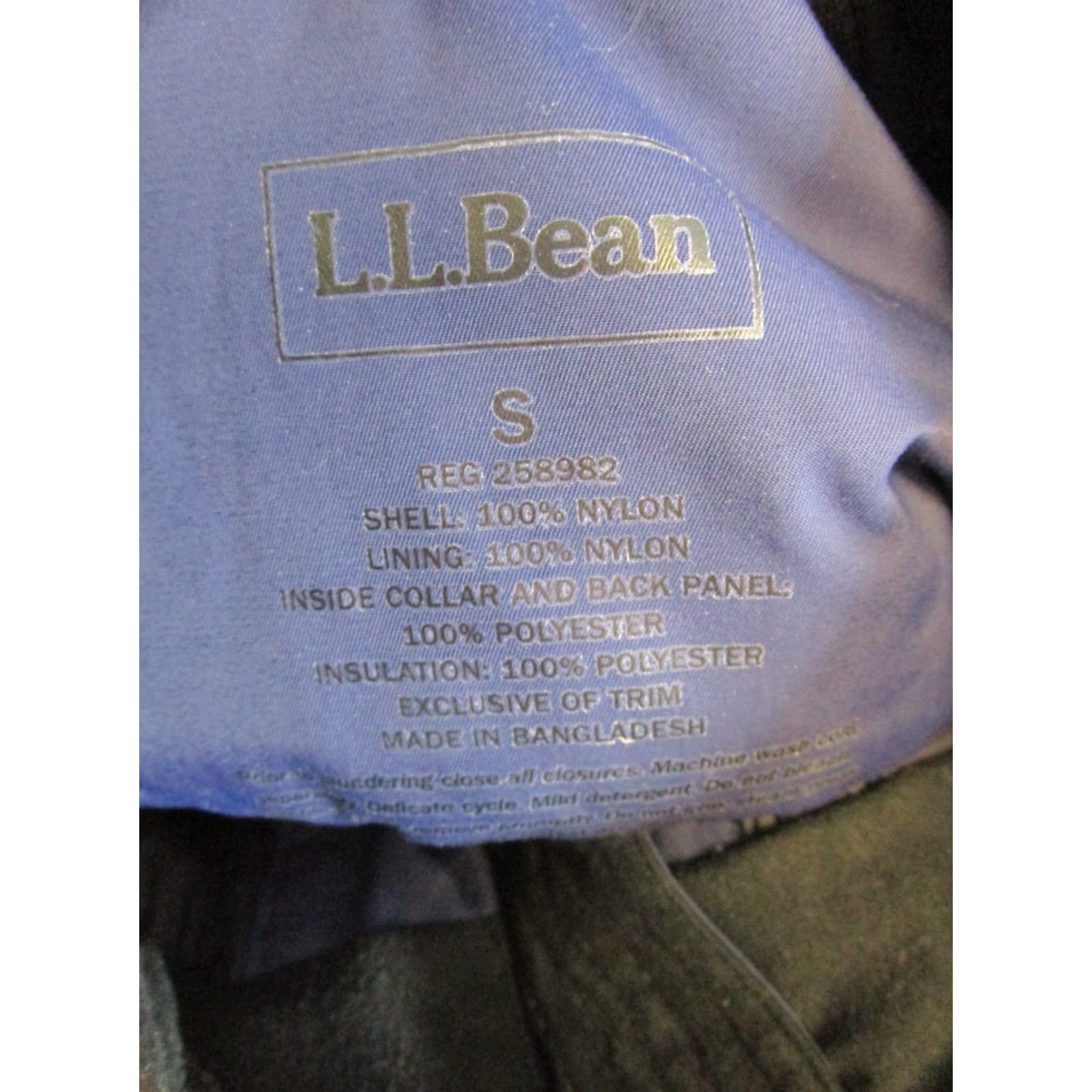 Vintage L.L. Bean Jacket Mens Small Blue Windbreaker Nylon Softshell Mid-Length Standing Collar Regular Fit Size US S / EU 44-46 / 1 - 7 Thumbnail