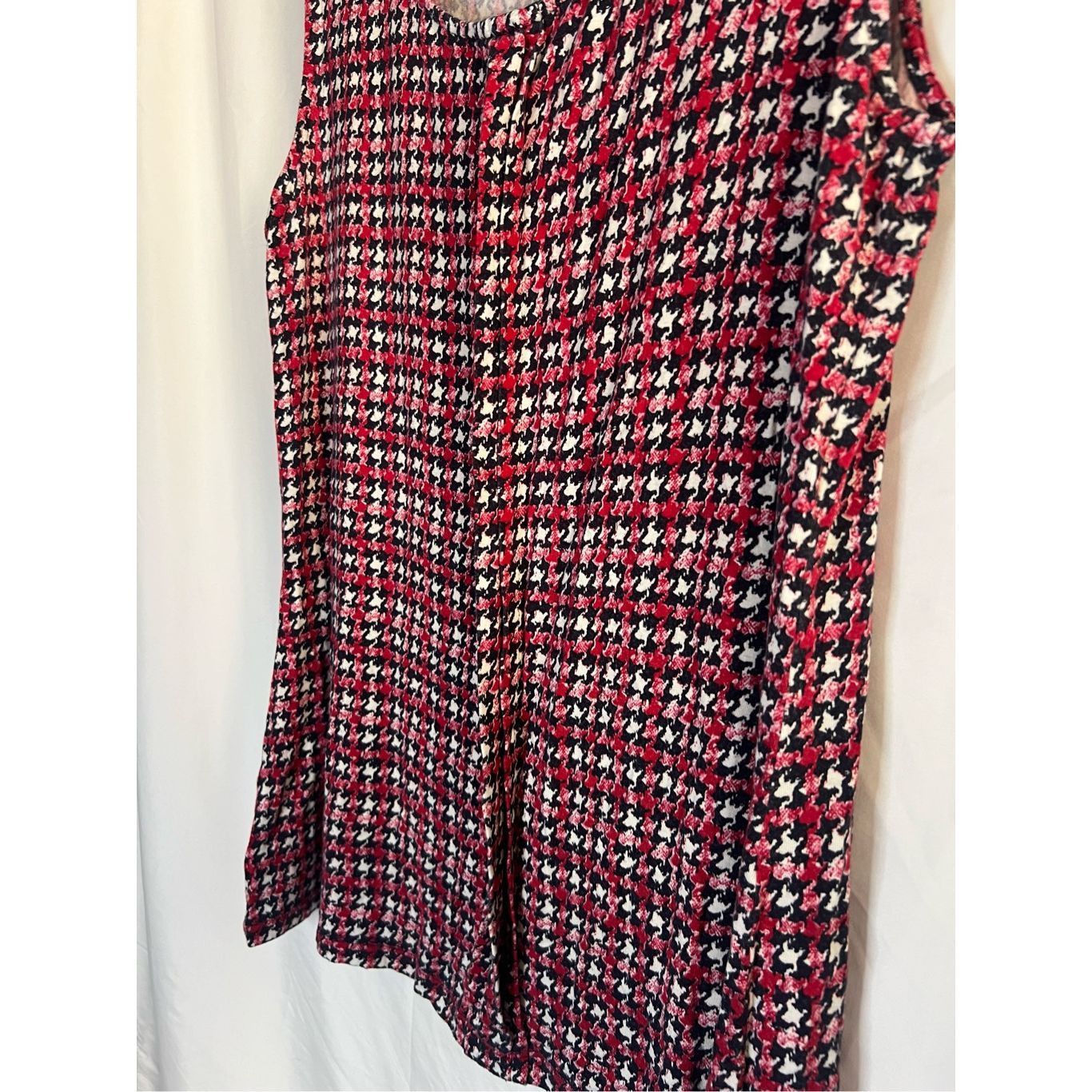 Croft & Barrow Croft & Barrow Red Patterned Woman’s Tank Top Size Small Size S / US 4 / IT 40 - 2 Thumbnail