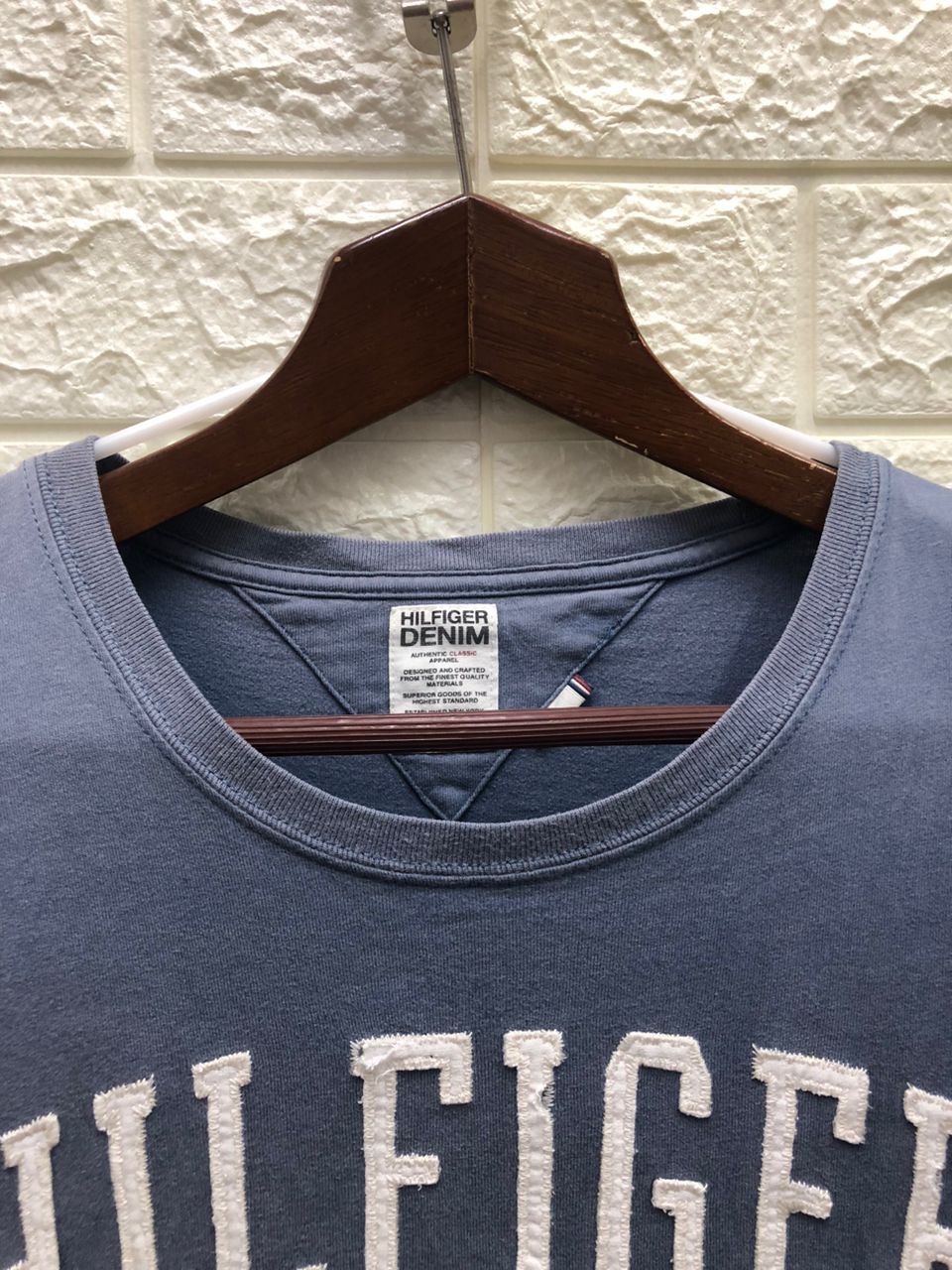 Vintage Vintage TOMMY HILFIGER Denim Knit Fabric Tshirt Size US L / EU 52-54 / 3 - 5 Thumbnail
