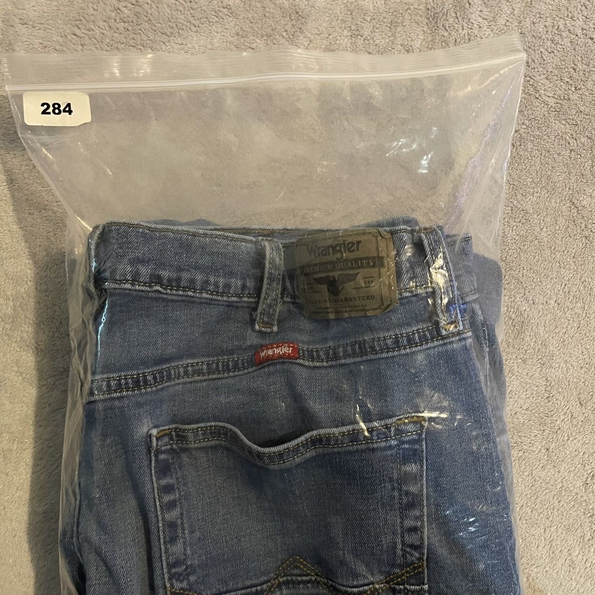 Wrangler Vintage Wrangler Athletic Fit Blue Denim Jeans Mens 38x30 Size US 38 / EU 54 - 12 Thumbnail