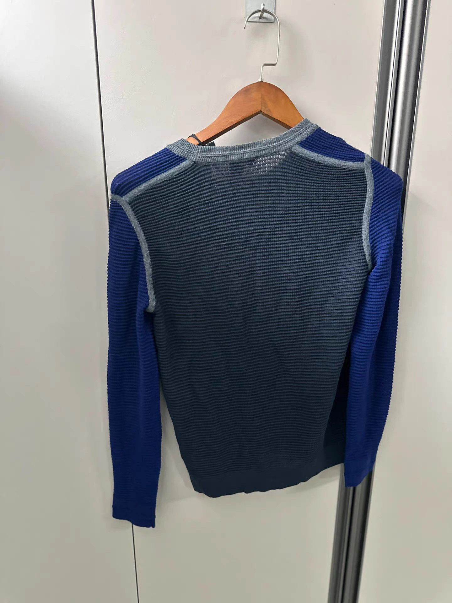 Giorgio Armani Giorgio Armani Men's Knit Sweater K18 Size US S / EU 44-46 / 1 - 2 Thumbnail