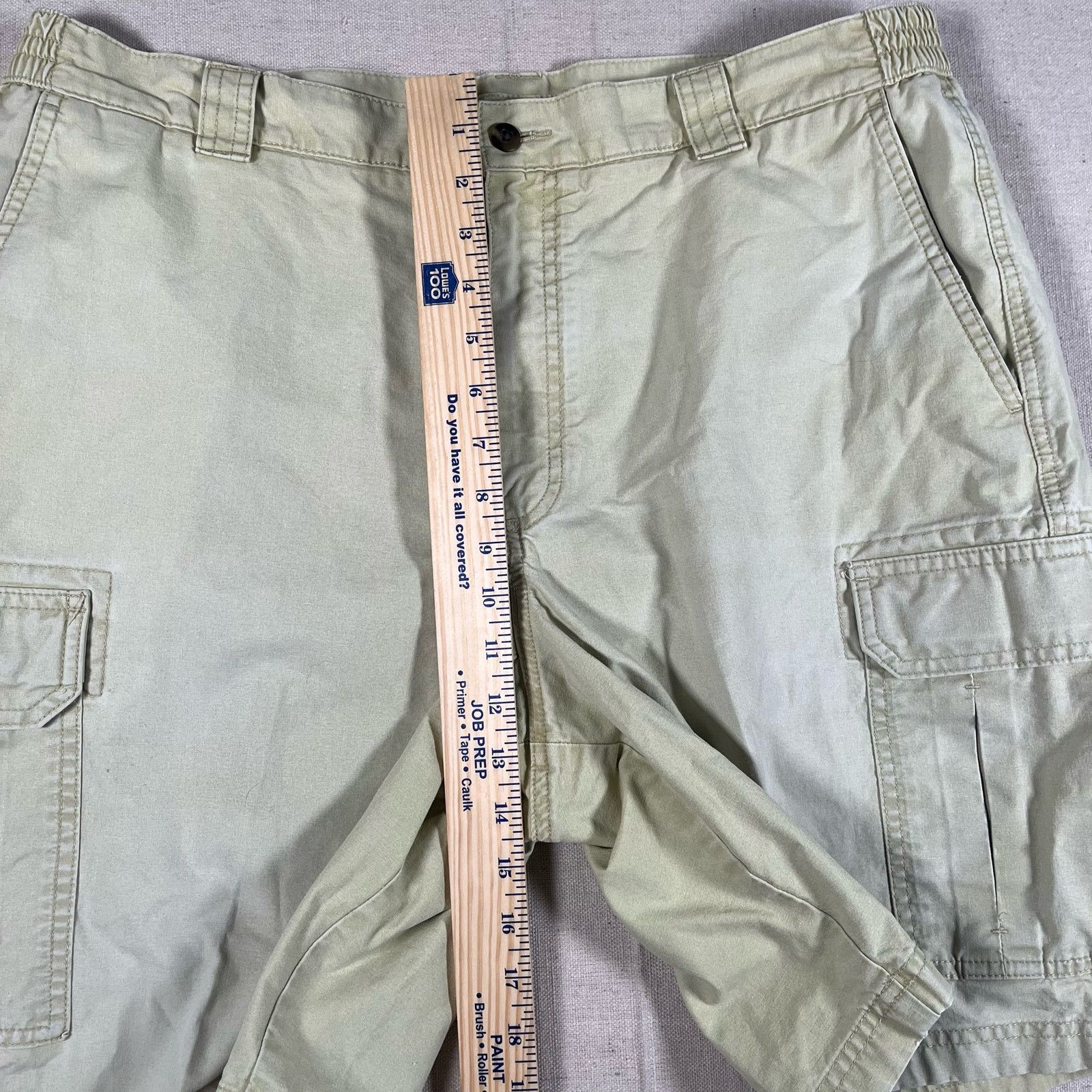 L.L. Bean Vintage L.L. Bean Cargo Shorts Mens 38 Comfort Waist Y2K Tan Size US 38 / EU 54 - 6 Thumbnail