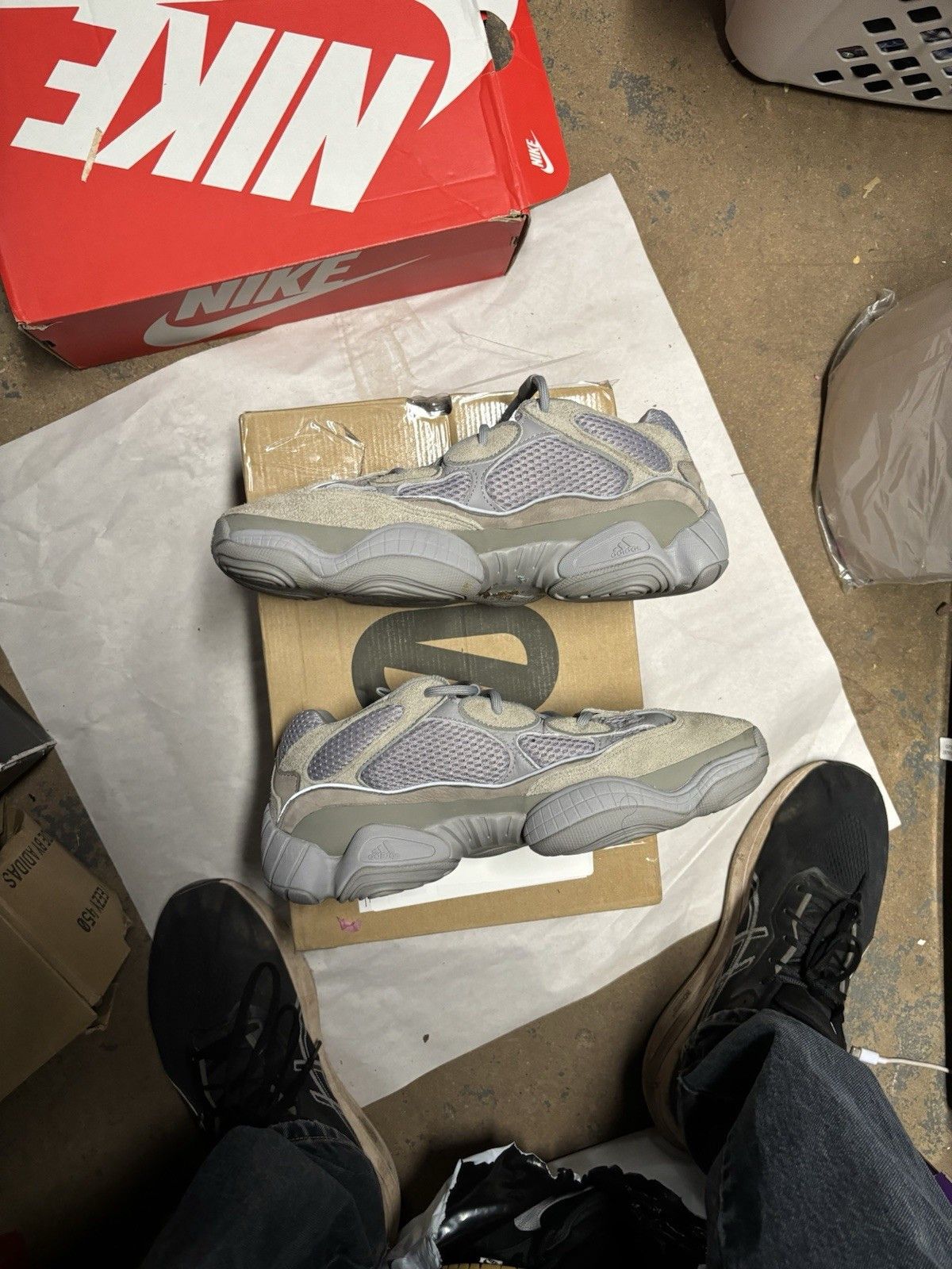 Yeezy adidas Yeezy 500 Stone Salt Size US 12 / EU 45 - 2 Thumbnail