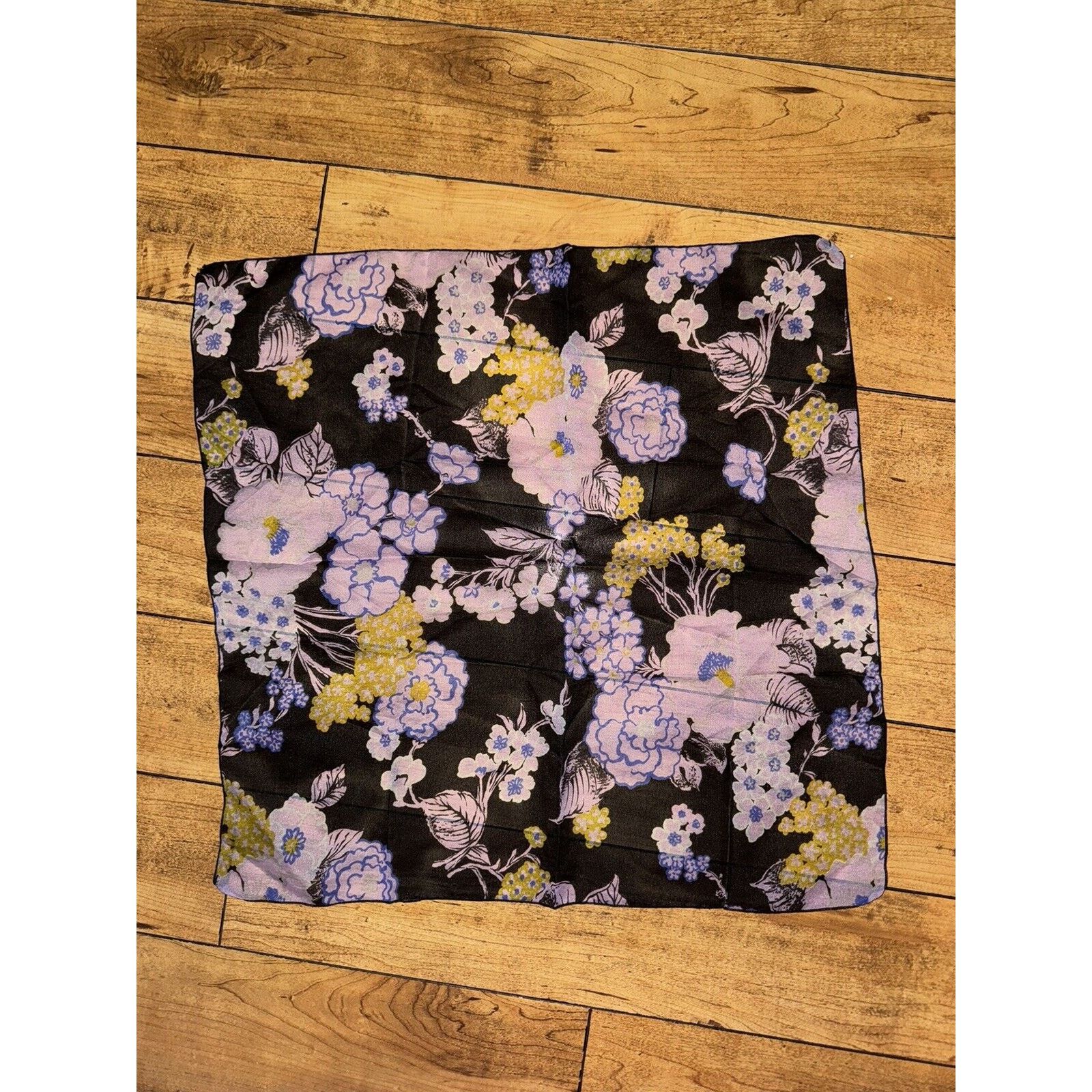 Japanese Brand × Vintage Floral Pocket Square Black Blue Purple Size ONE SIZE - 1 Preview