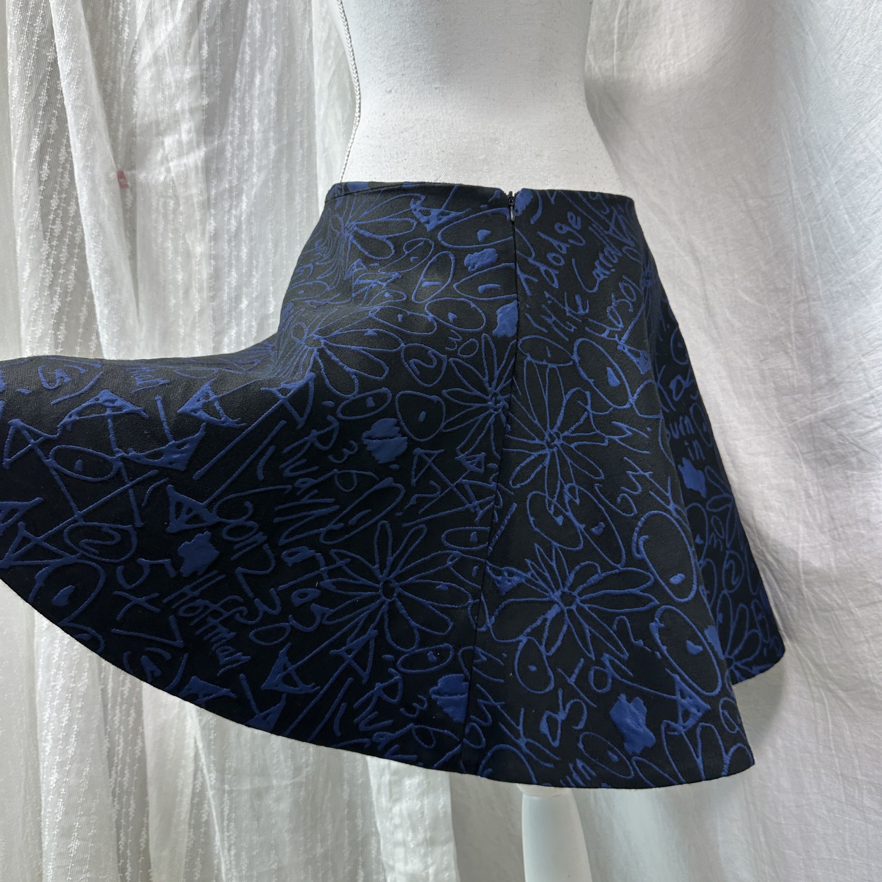 Opening Ceremony Vintage Avant Garde Printed Opening Ceremony Skirt Y2K Size 27" / US 4 / IT 40 - 7 Thumbnail