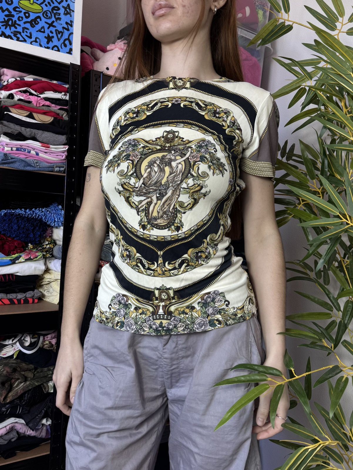 Versace VINTAGE VERSACE FULL PRINTED 2000s TEE SHIRT Size S / US 4 / IT 40 - 4 Thumbnail