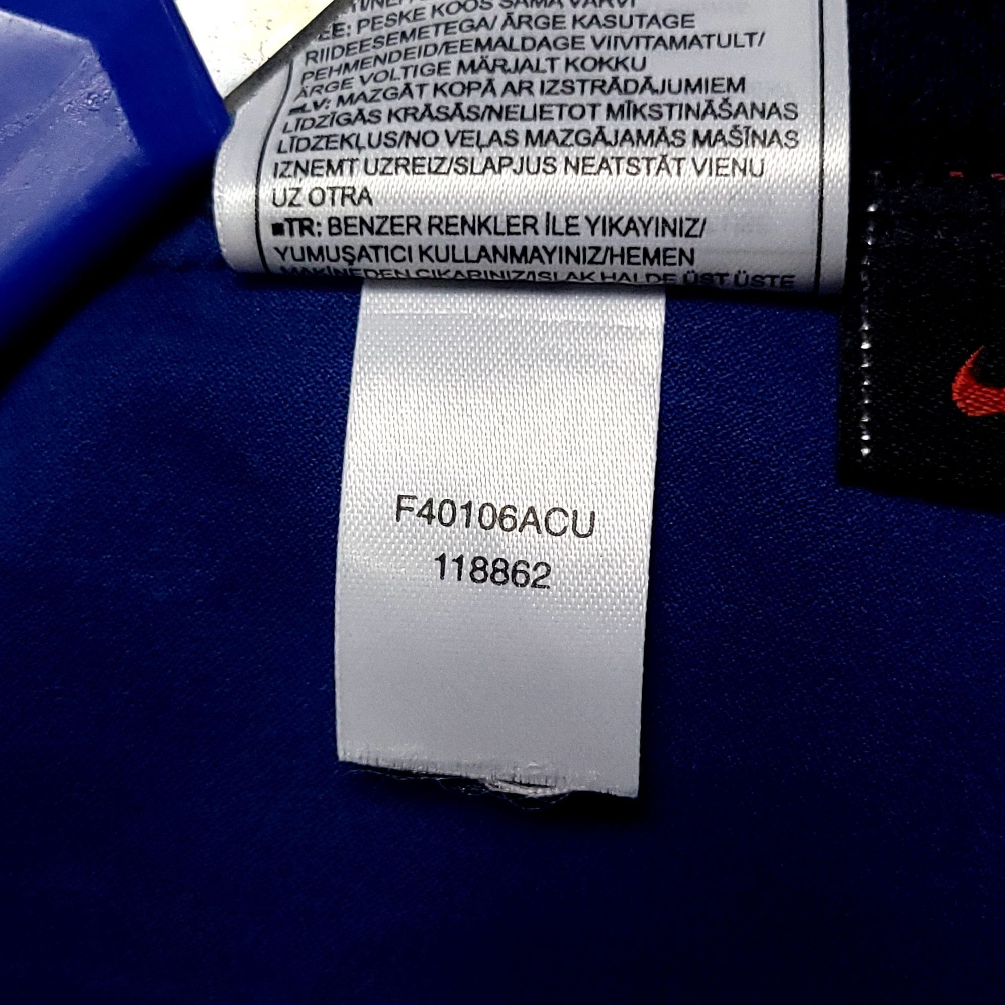 Nike Ronaldinho Barcelona 2004 2005 Away Soccer Jersey XL Size US XL / EU 56 / 4 - 7 Thumbnail