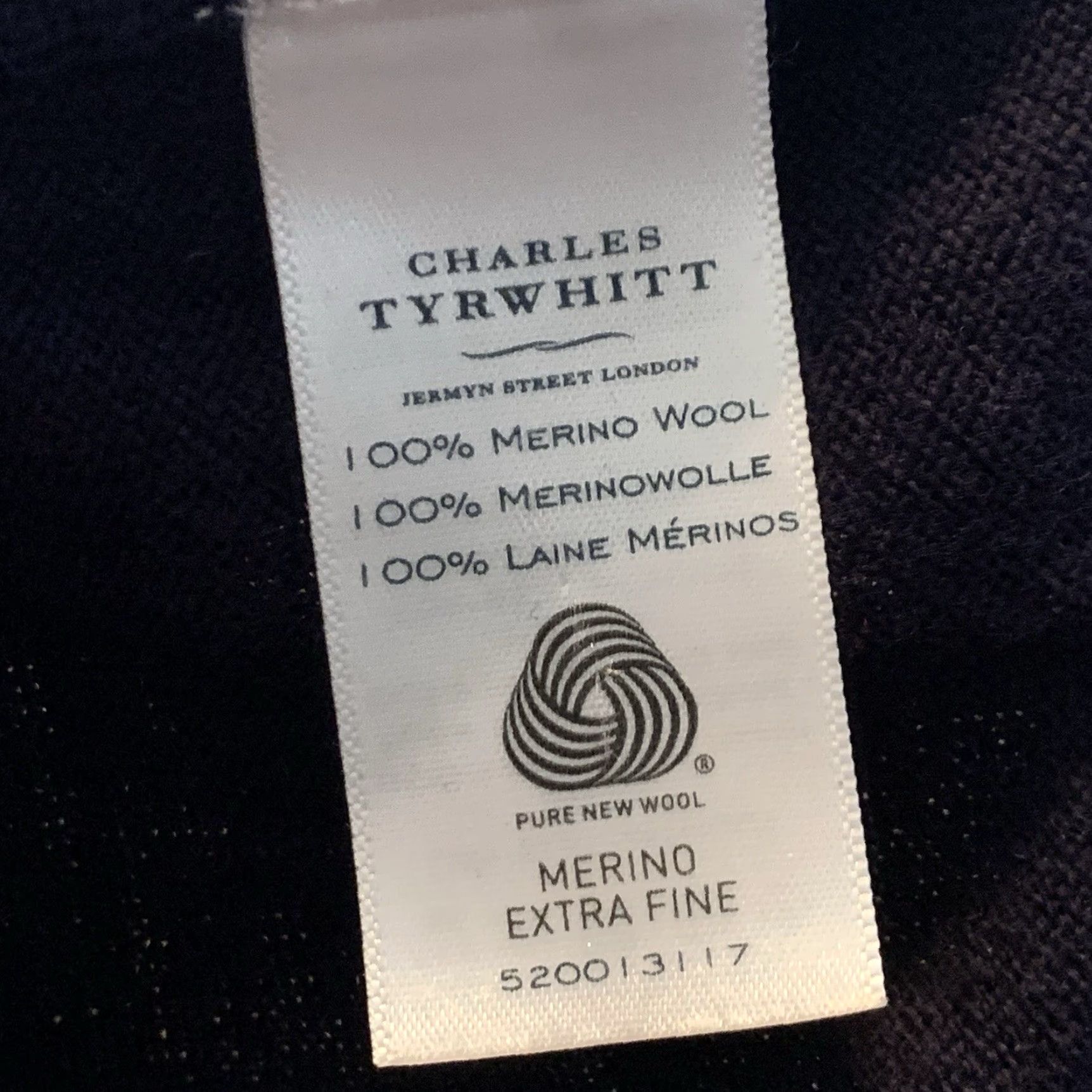 Charles Tyrwhitt Charles Tyrwhitt Sweater Vest Mens Large Navy Blue Merino Wool Lightweight Size US L / EU 52-54 / 3 - 4 Thumbnail