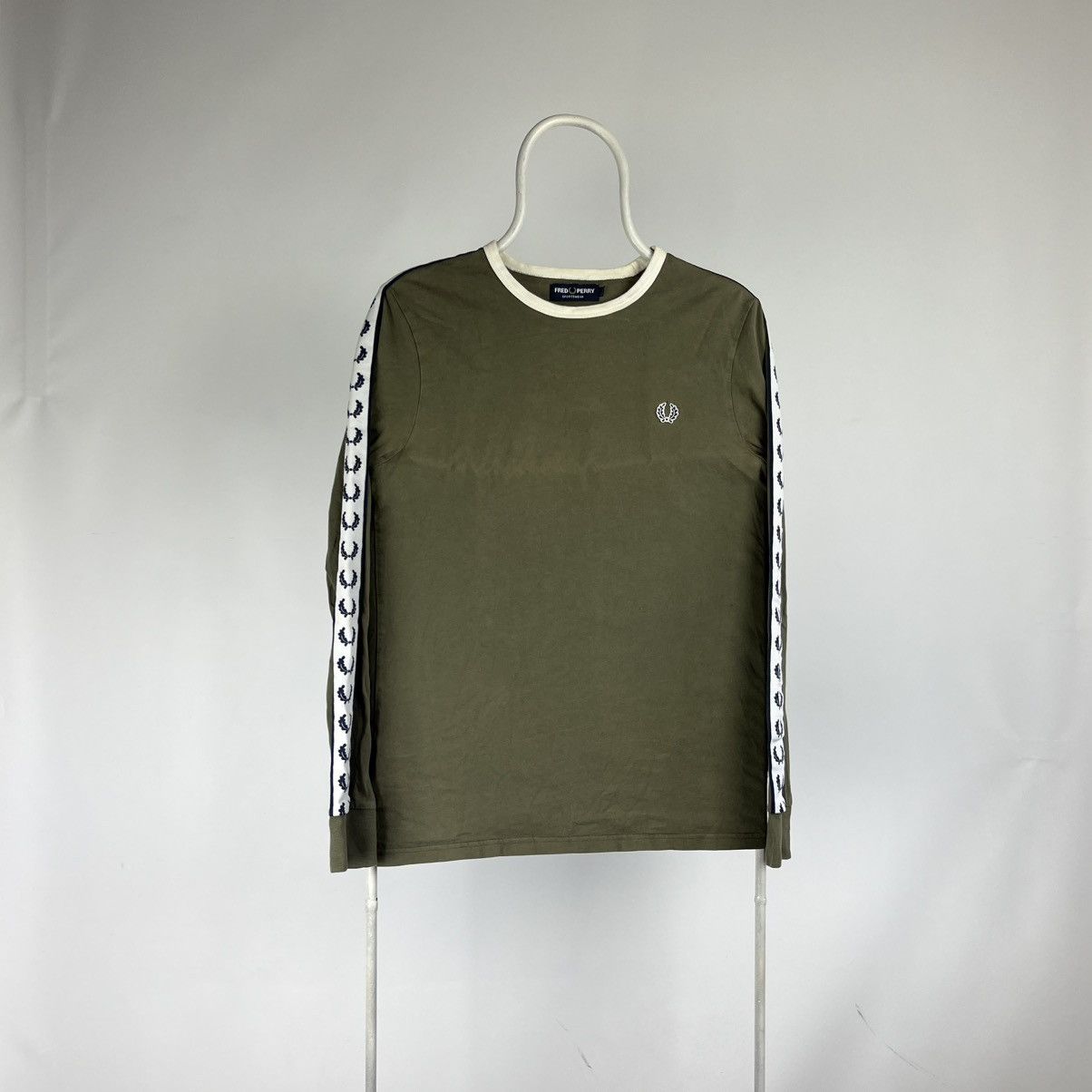 Fred Perry Fred perry long sleeve logo size Small Size US S / EU 44-46 / 1 - 1 Thumbnail