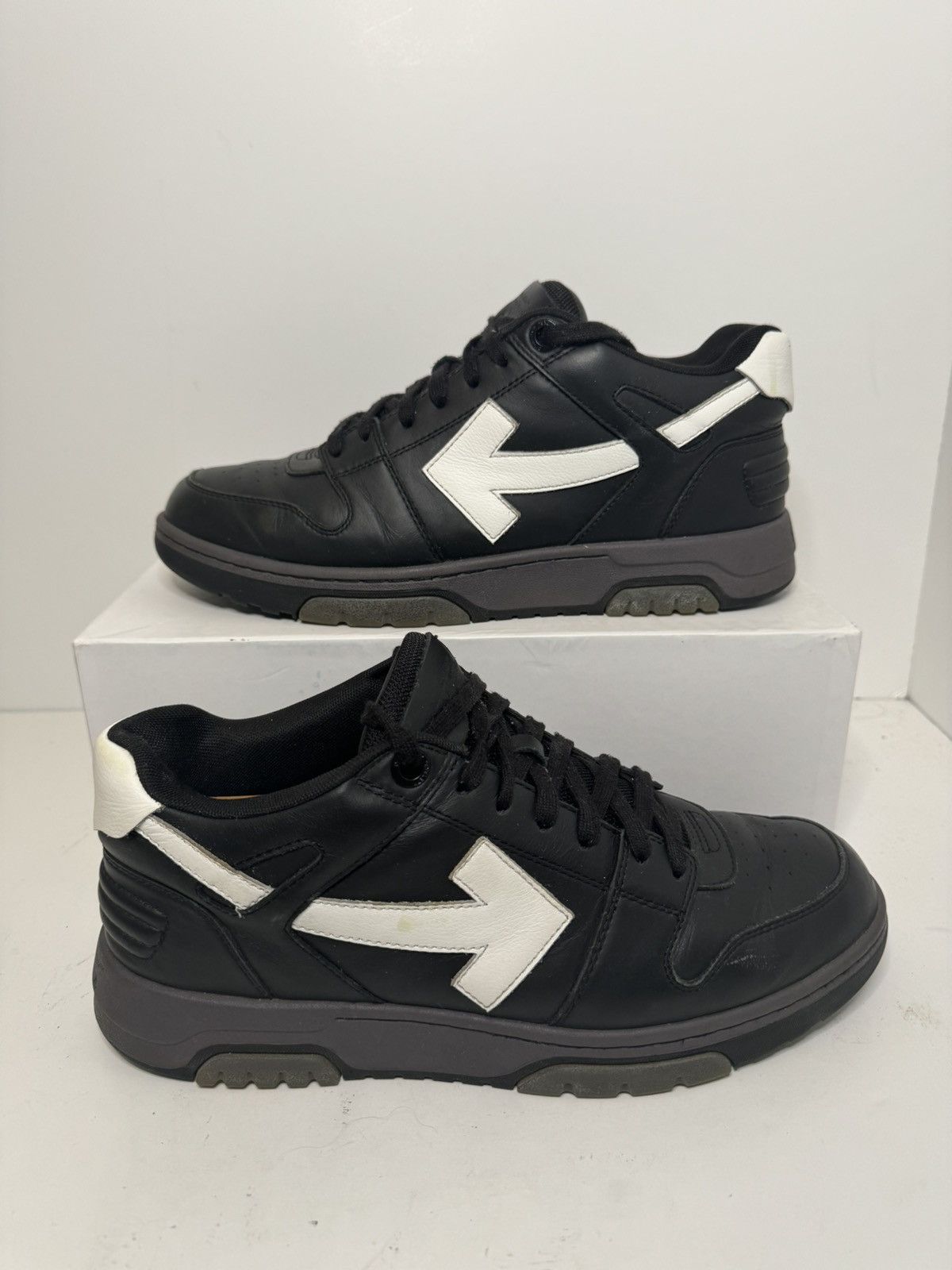 Off-White Off-White Out Of Office Black Sneakers Size US 11 / EU 44 - 1 Thumbnail