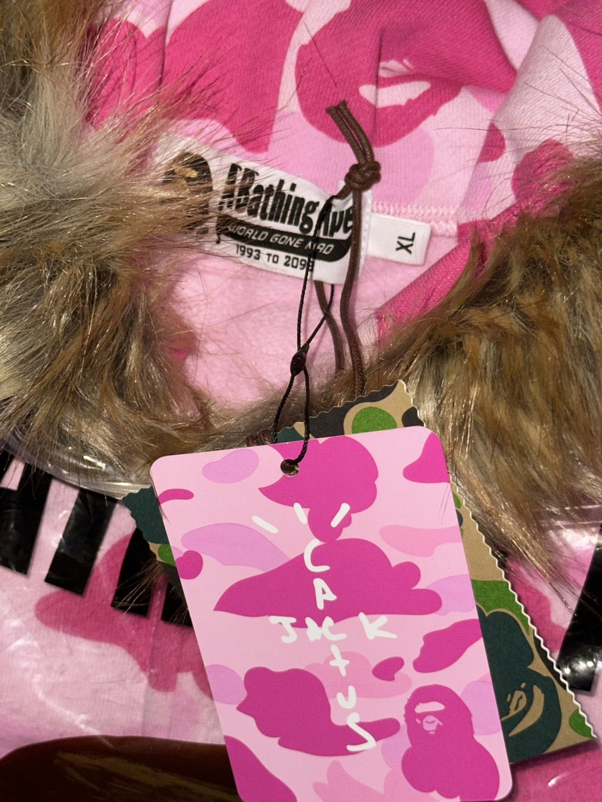 Bape BAPE X DON TOLIVER FUR SHARK HOODIE Size US XL / EU 56 / 4 - 7 Thumbnail