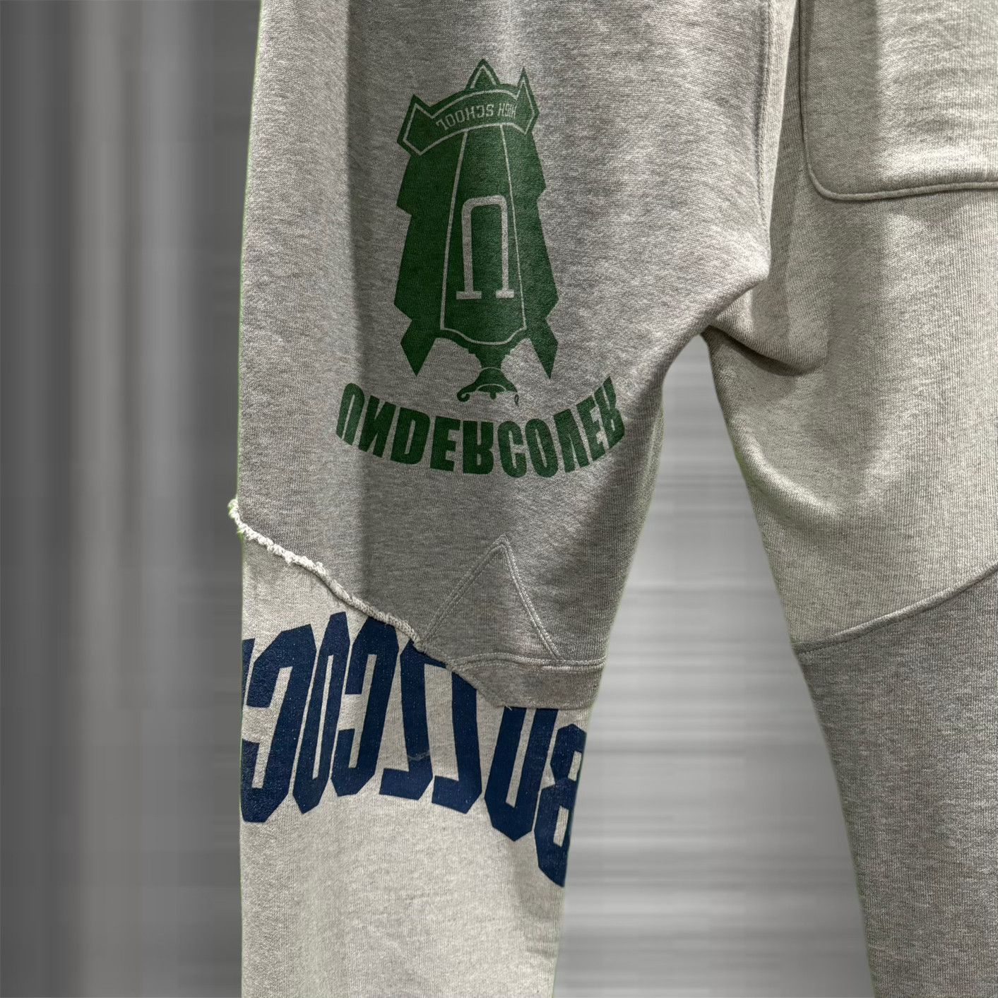 Jun Takahashi × Undercover Undercover AW02 "REBELGODS" Hybrid Denim Sweatpants Size US 31 - 4 Thumbnail