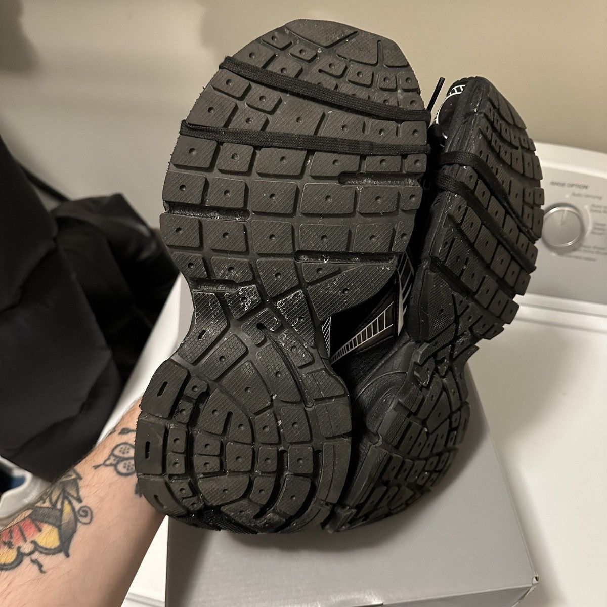 Balenciaga 3XL BLACK Size US 8 / EU 41 - 12 Thumbnail