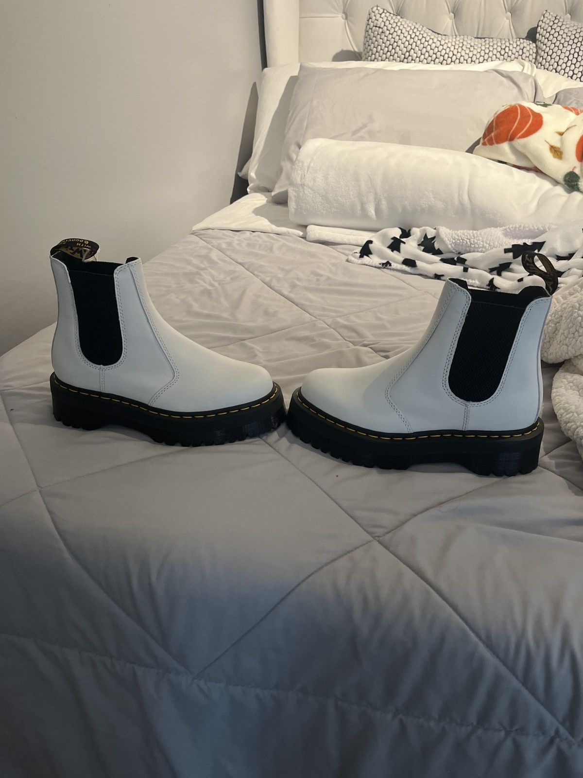 Dr. Martens White platformed dr martens boots Size US 7 / IT 37 - 3 Thumbnail