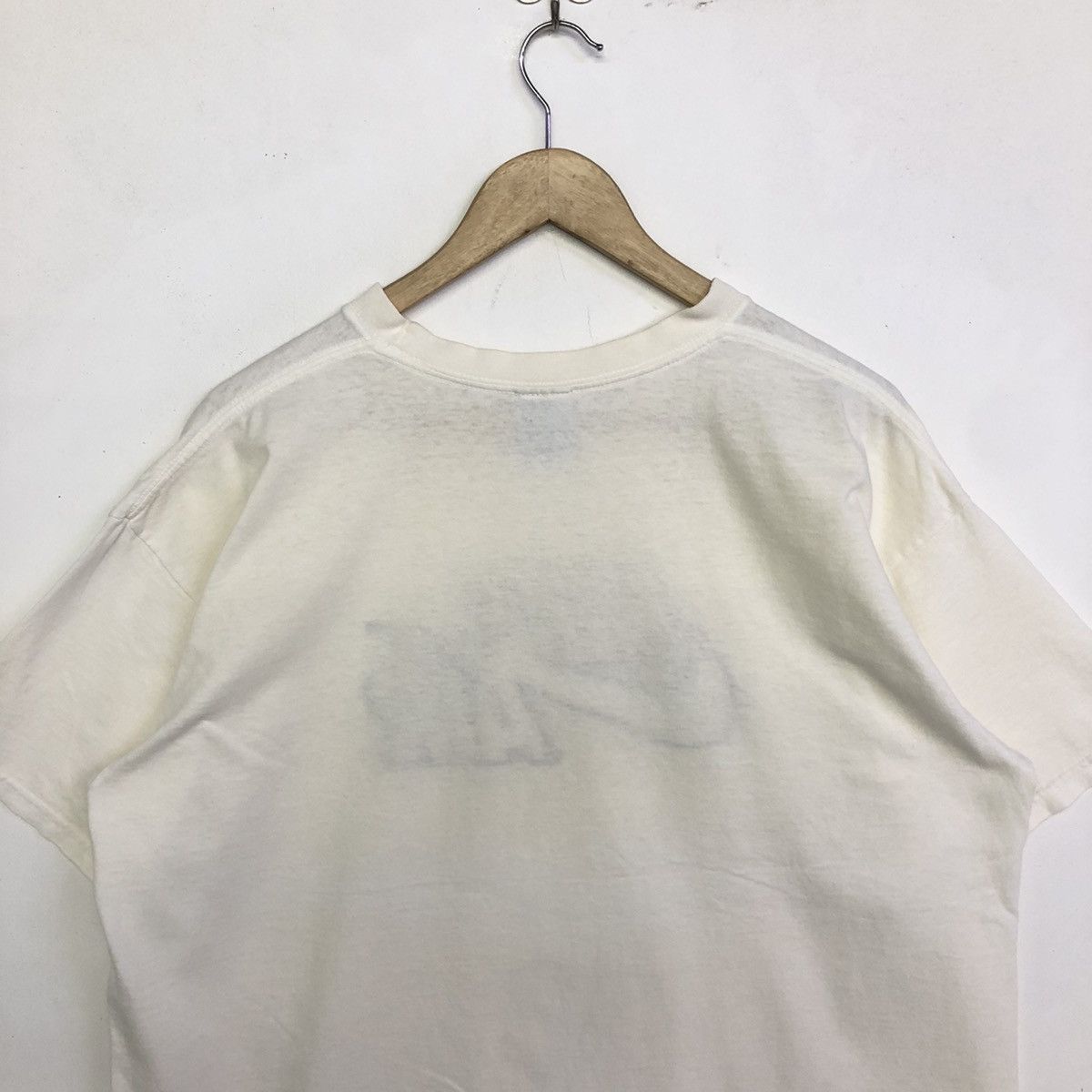 Nike Vintage Nike Air Embriodery Spellout Tshirt Size US L / EU 52-54 / 3 - 9 Thumbnail