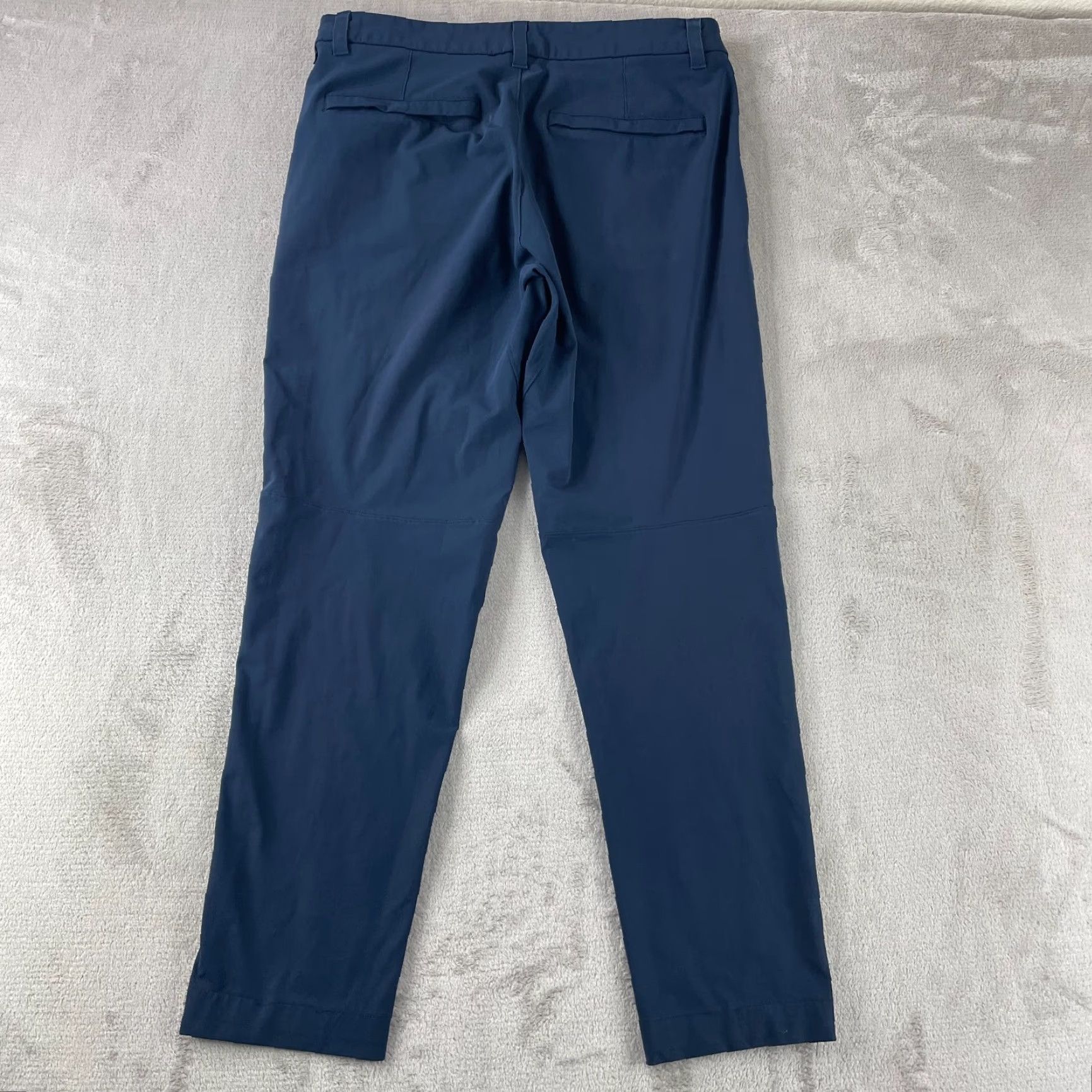 Lululemon Lululemon Commission Pants Men 33X29 True Navy Slim Warpstreme Tapered Trouser Size US 33 - 4 Thumbnail