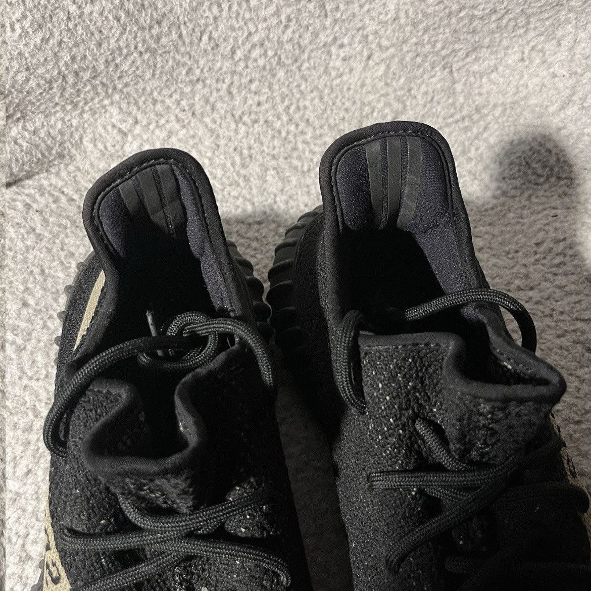 Yeezy Adidas Yeezy Boost 350 V2 Core Green 9.5 Mens Size US 9.5 / EU 42-43 - 9 Thumbnail