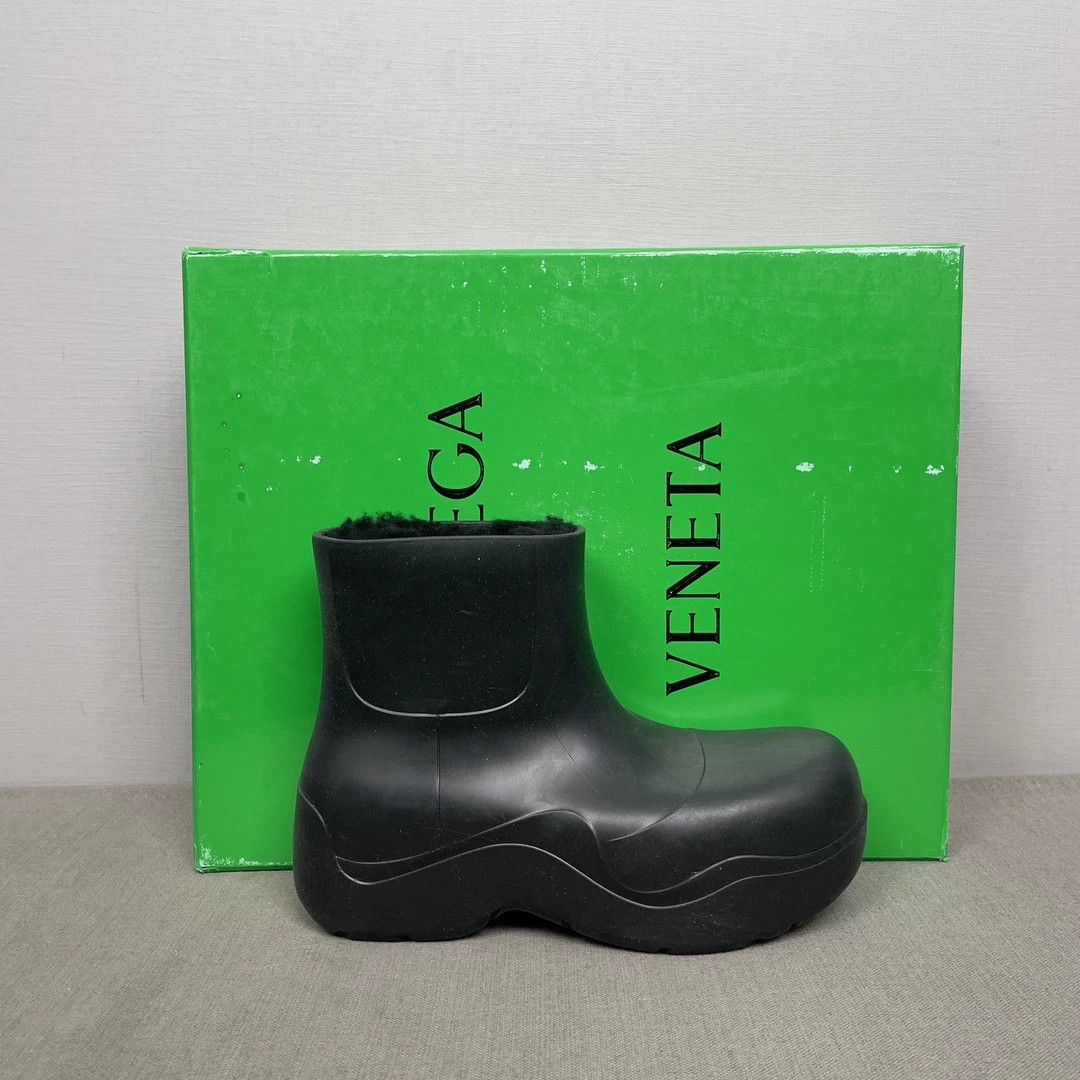 Bottega Veneta Bottega Veneta Puddle Rubber Rain Boot Size US 5 / IT 35 - 1 Thumbnail