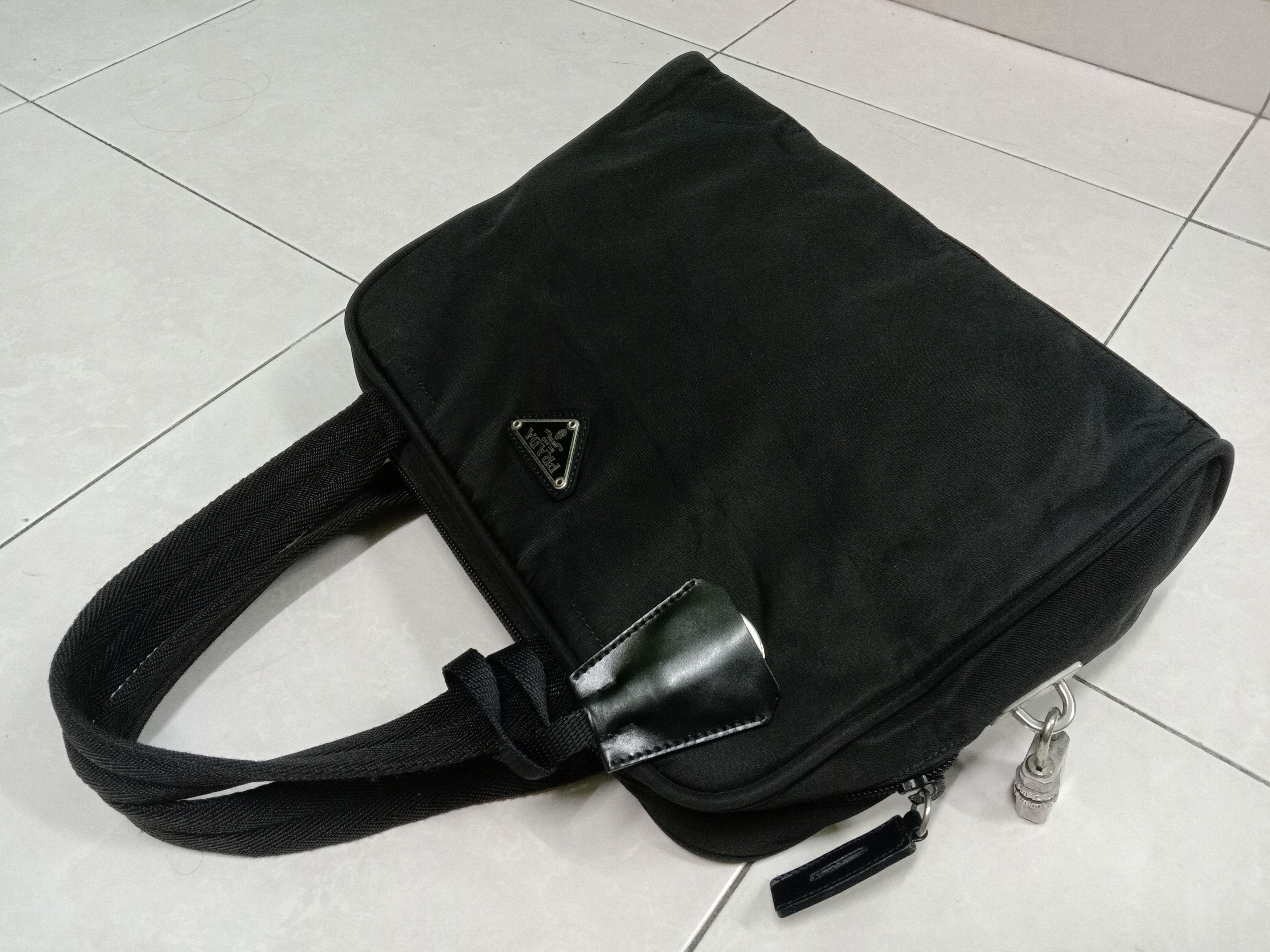 Prada Authentic Vintage Prada Handbag Size ONE SIZE - 7 Thumbnail
