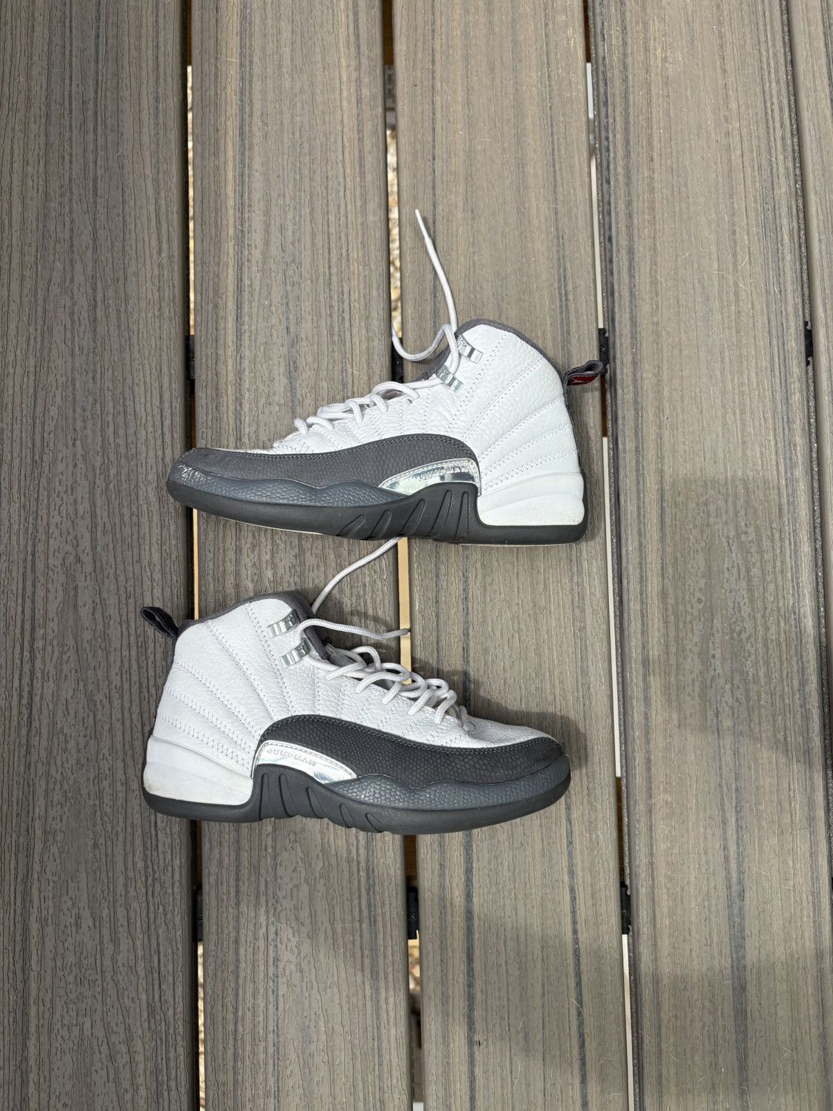 Jordan Brand Jordan 12 Retro White Dark Grey Size US 6.5 / EU 39-40 - 3 Thumbnail