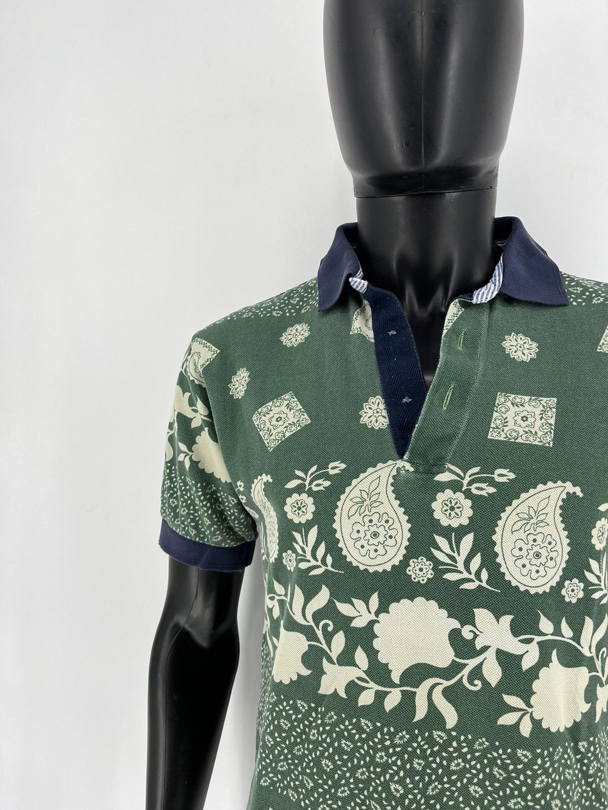 Vintage Vintage Johnny Lambs Milano polo Italy Paisley Size US M / EU 48-50 / 2 - 6 Thumbnail
