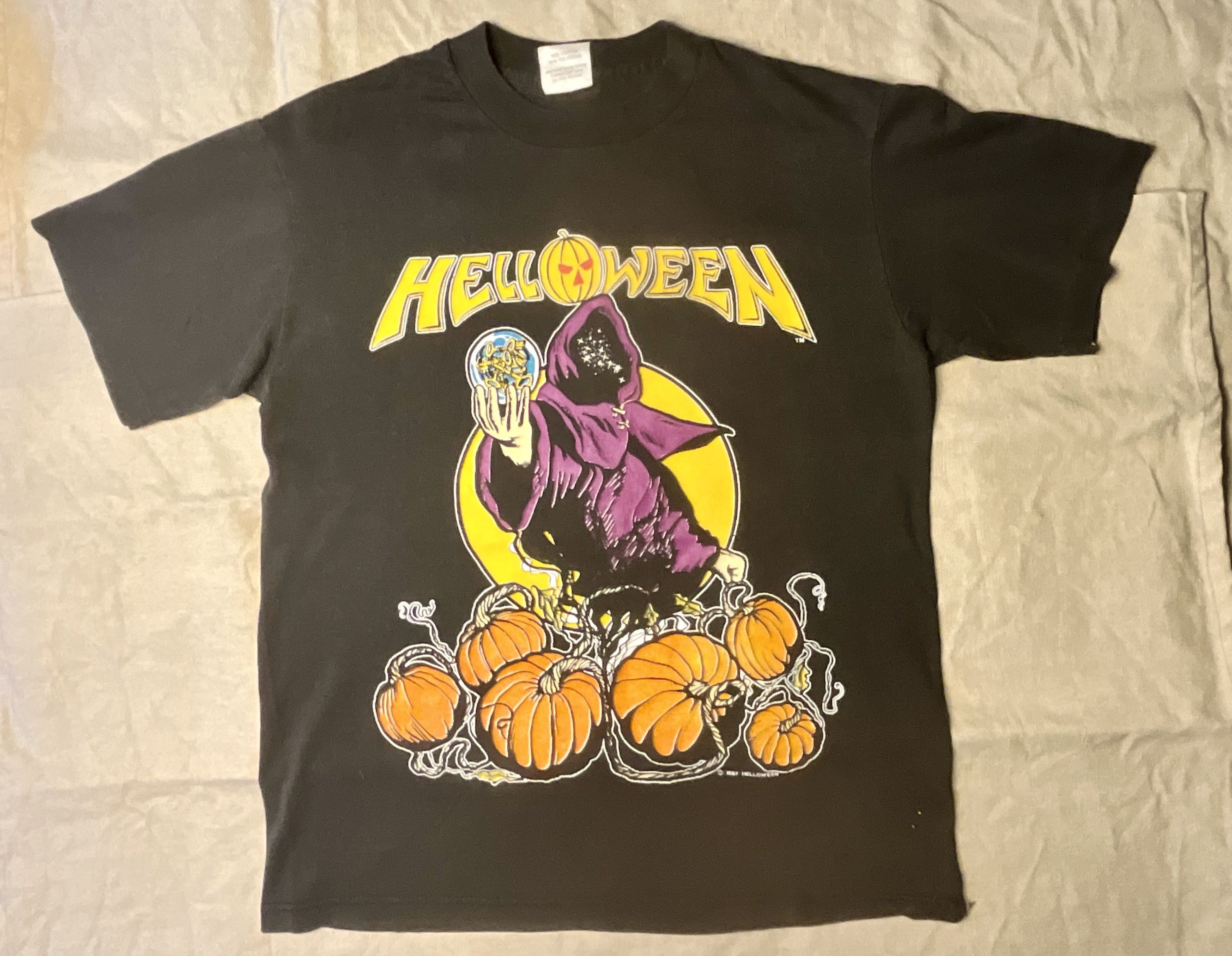 Vintage Band tees X Vintage Helloween 1987 Future World Tour Size M / US 6-8 / IT 42-44 - 1 Thumbnail