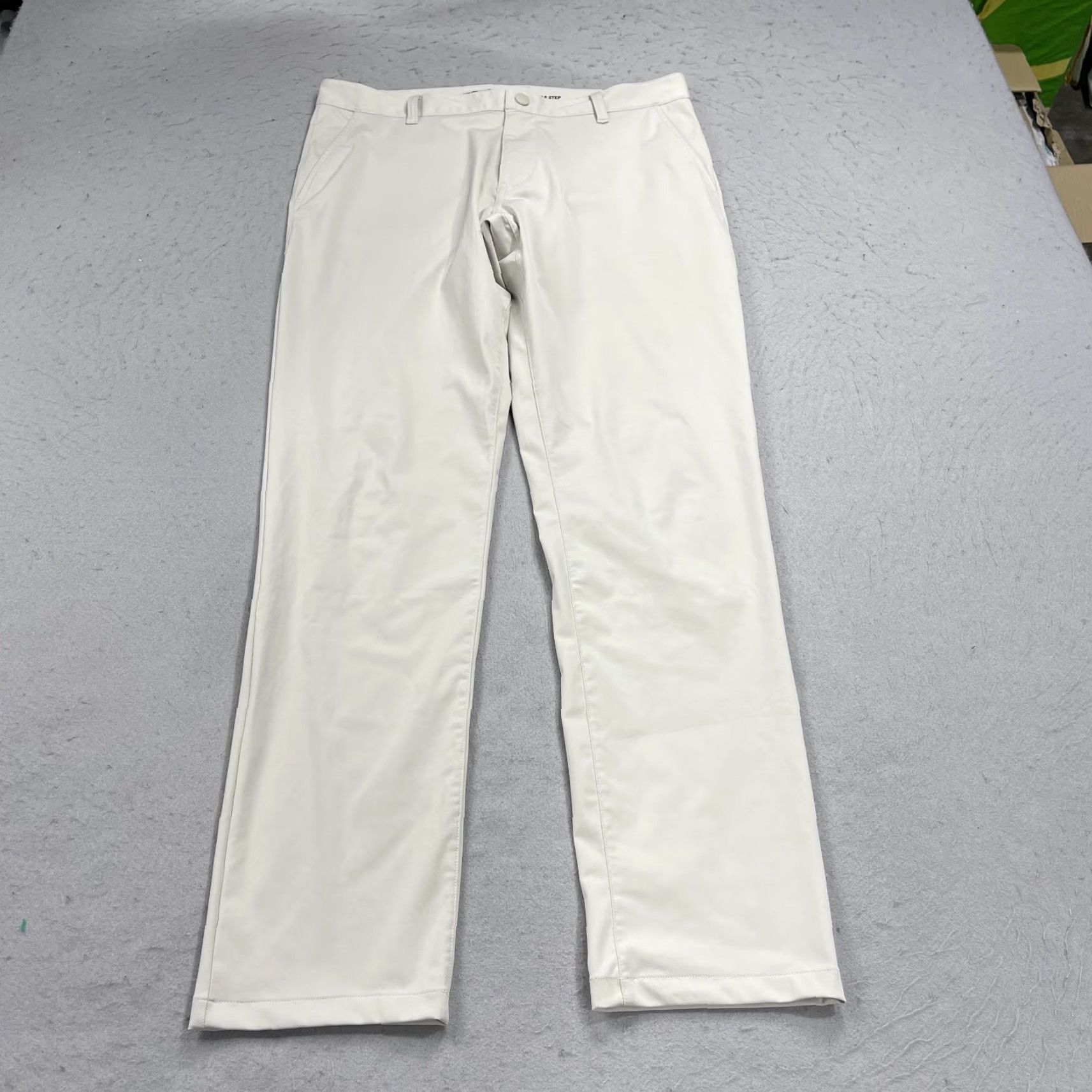 Rhone Rhone Mens Chino Pants 33x31 Beige Slim Preppy Casual Button Flat Front 5-Pocket Logo Travel Golf Size US 33 - 2 Thumbnail
