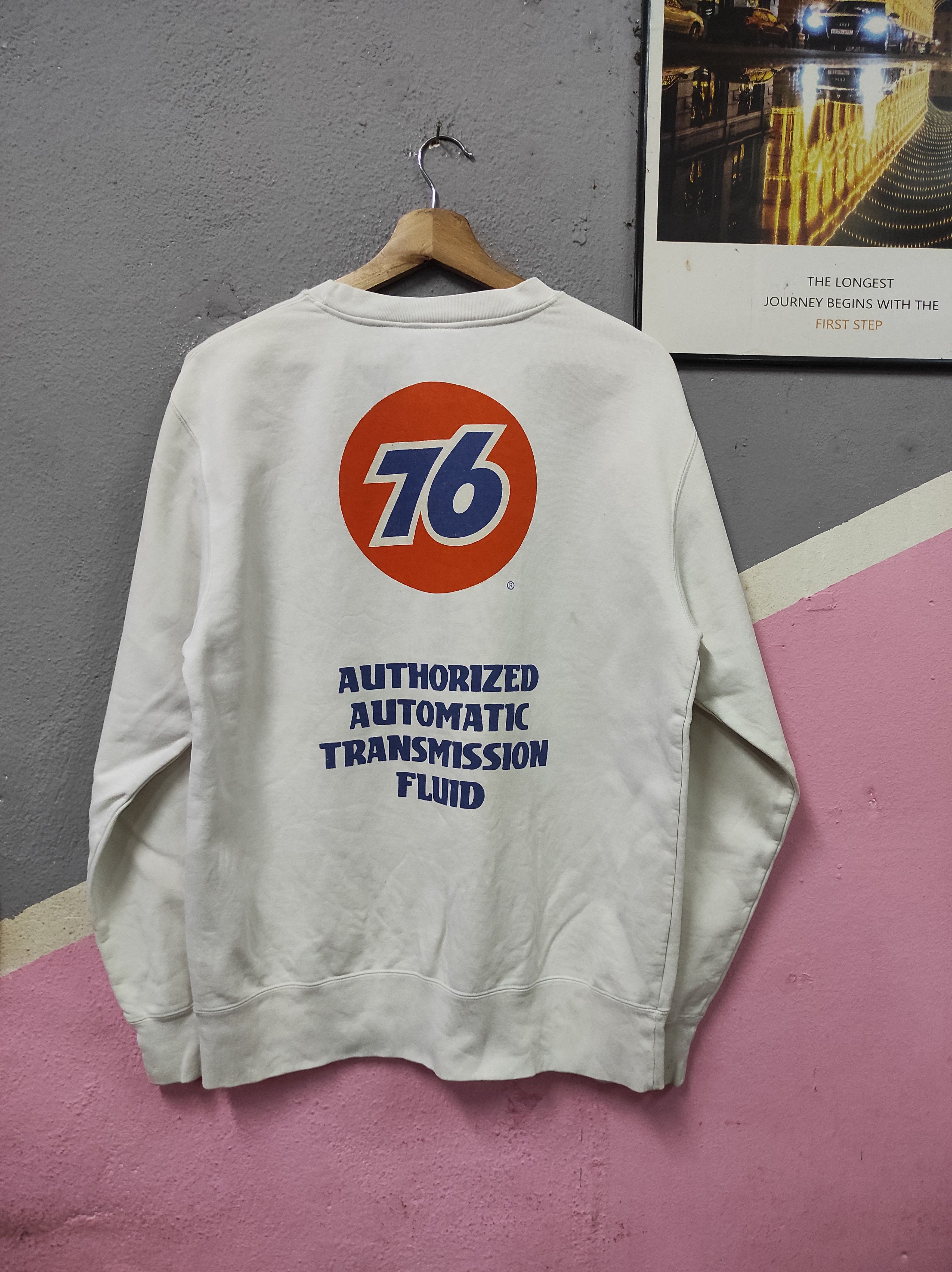 Japanese Brand 76 LUBRICANTS MOTOR OIL RACING FUEL SWEATSHIRT Size US L / EU 52-54 / 3 - 1 Thumbnail