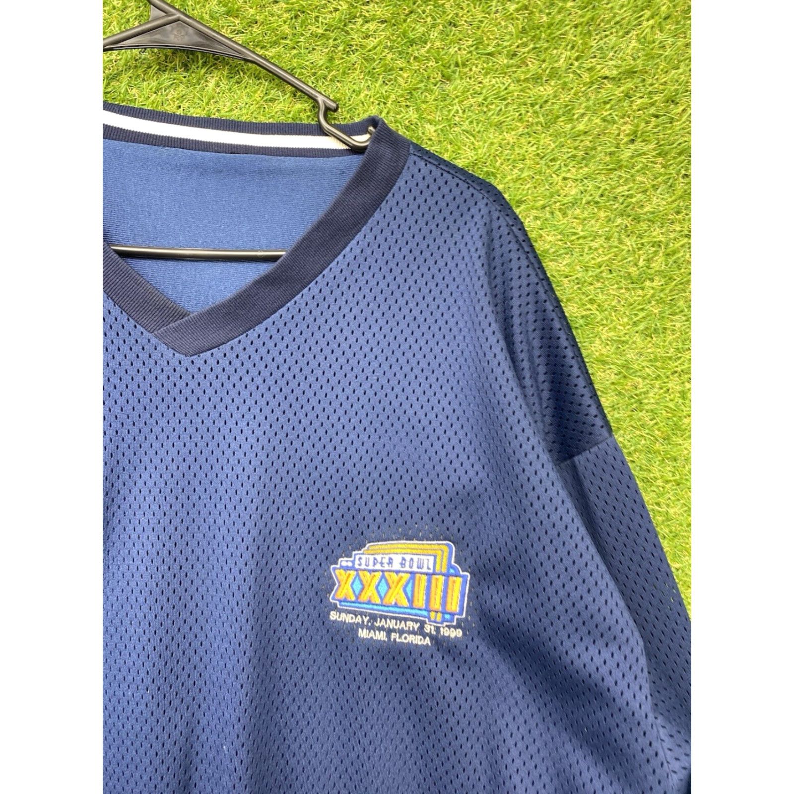 Champion VINTAGE Denver Broncos Sweatshirt Mens L Reversible Night Blue NFL 90s Sports Logo Pullover Crew Neck Winter Fall Spring Size US L / EU 52-54 / 3 - 5 Thumbnail