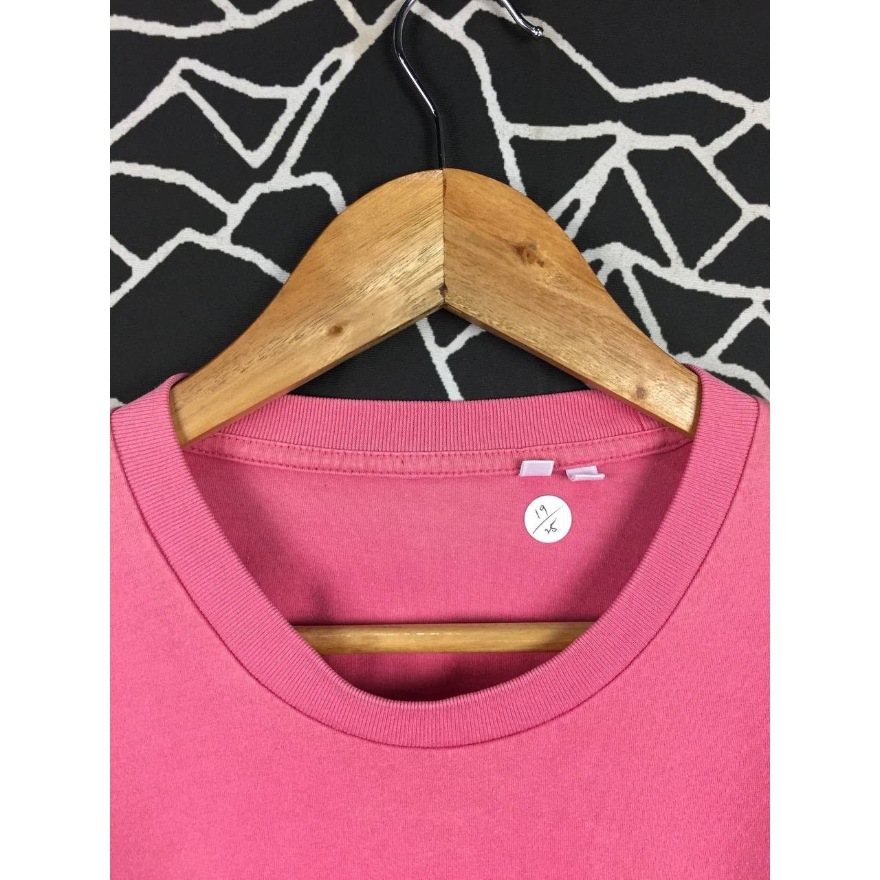 Anime × Japanese Brand × Uniqlo Uniqlo X One Piece Donquixote Doflamingo Anime Manga Tee Size US M / EU 48-50 / 2 - 4 Thumbnail
