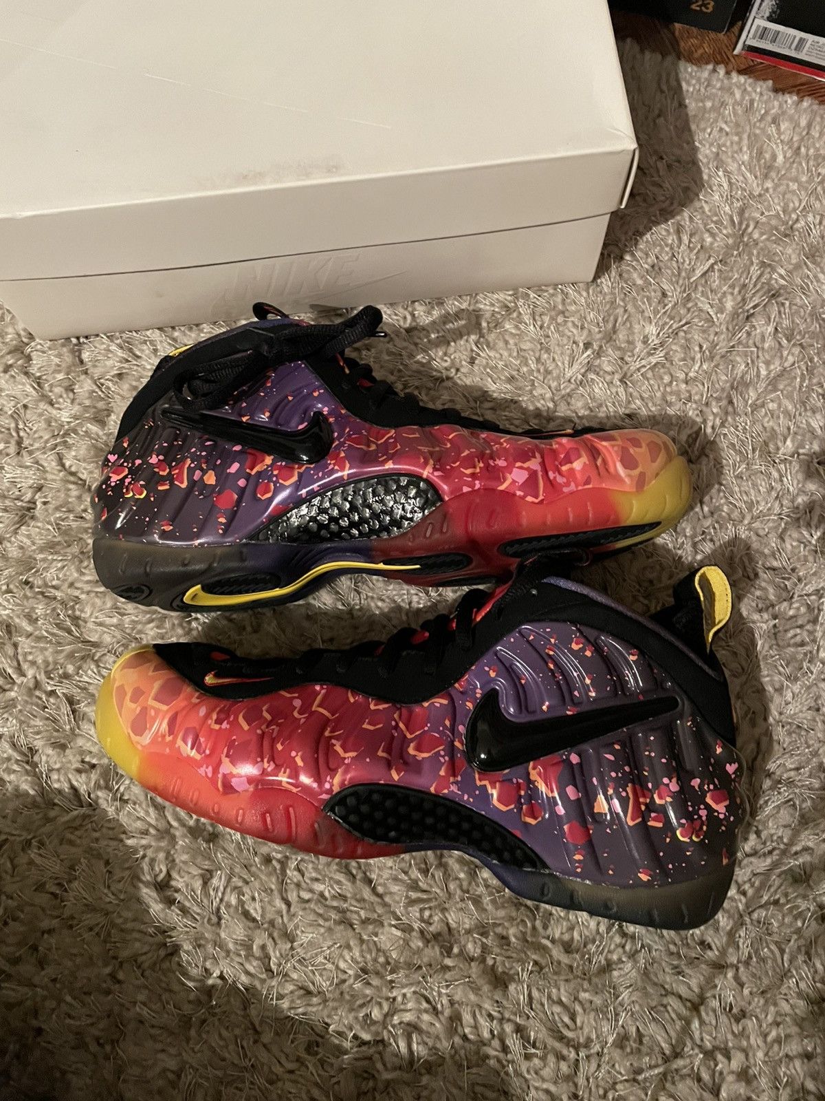 Nike Nike Air Foamposite Pro Size US 10 / EU 43 - 2 Thumbnail