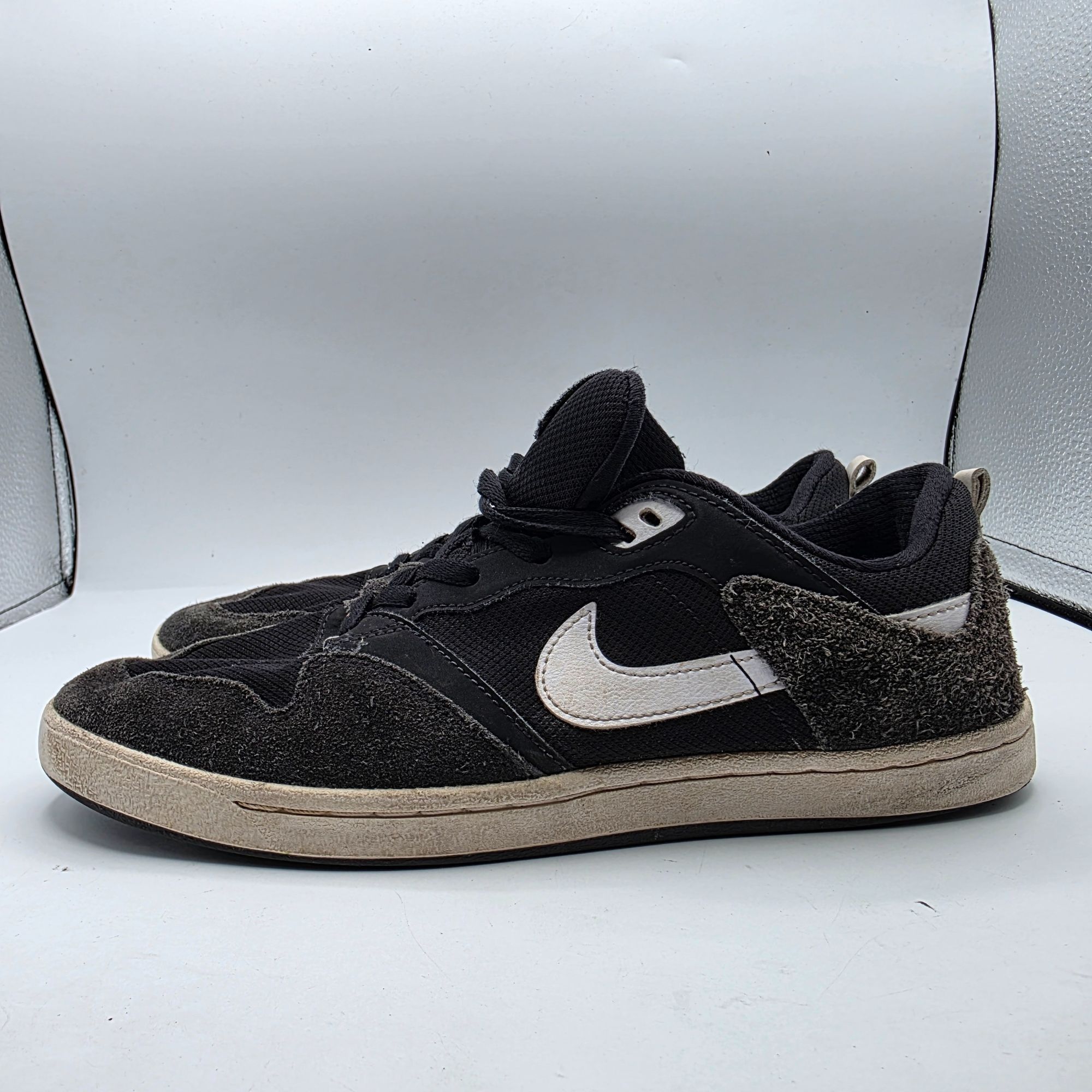 Nike Nike SB Alleyoop Mens Size 8.5 Black White Athletic Shoes Ru Size US 8.5 / EU 41-42 - 13 Thumbnail