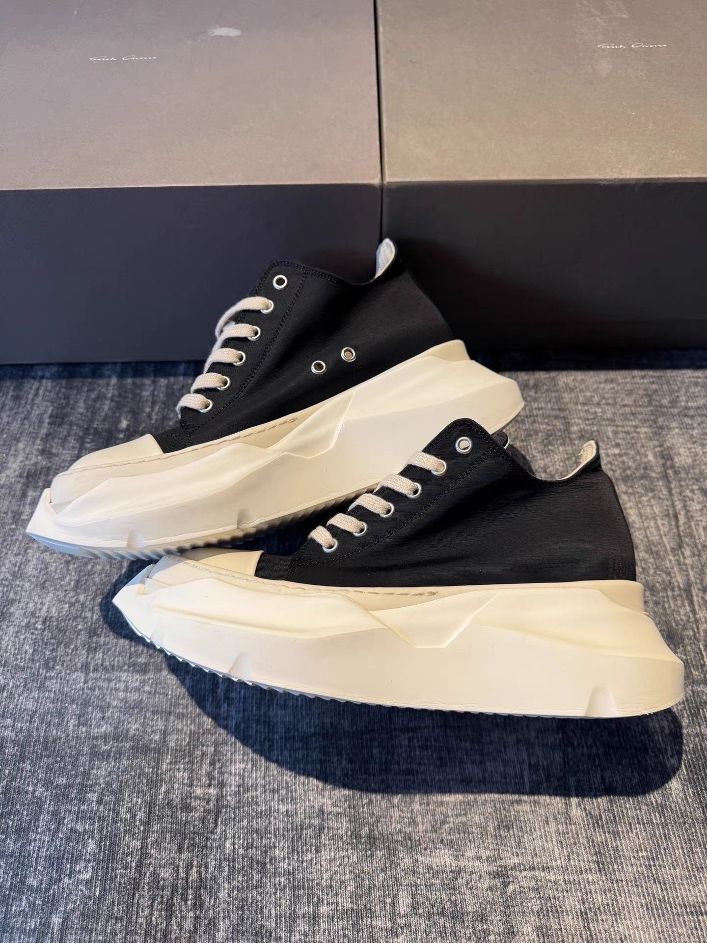 Rick Owens Rick Owens Tank Sole Big Converse Size US 6.5 / EU 39-40 - 4 Thumbnail